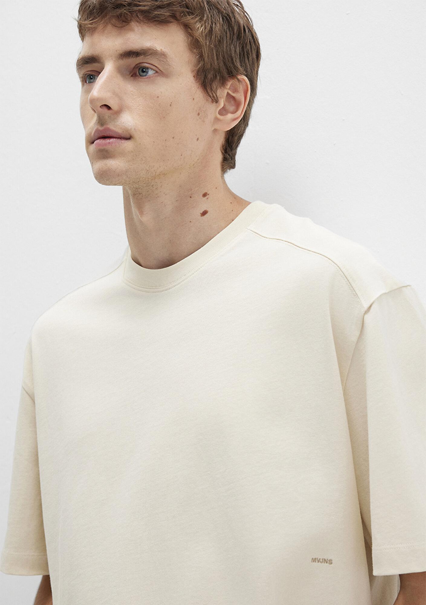 Mavi Bisiklet Yaka MVJNS Nakışlı Ekru Basic Tişört Boxy Fit 0612909-70065