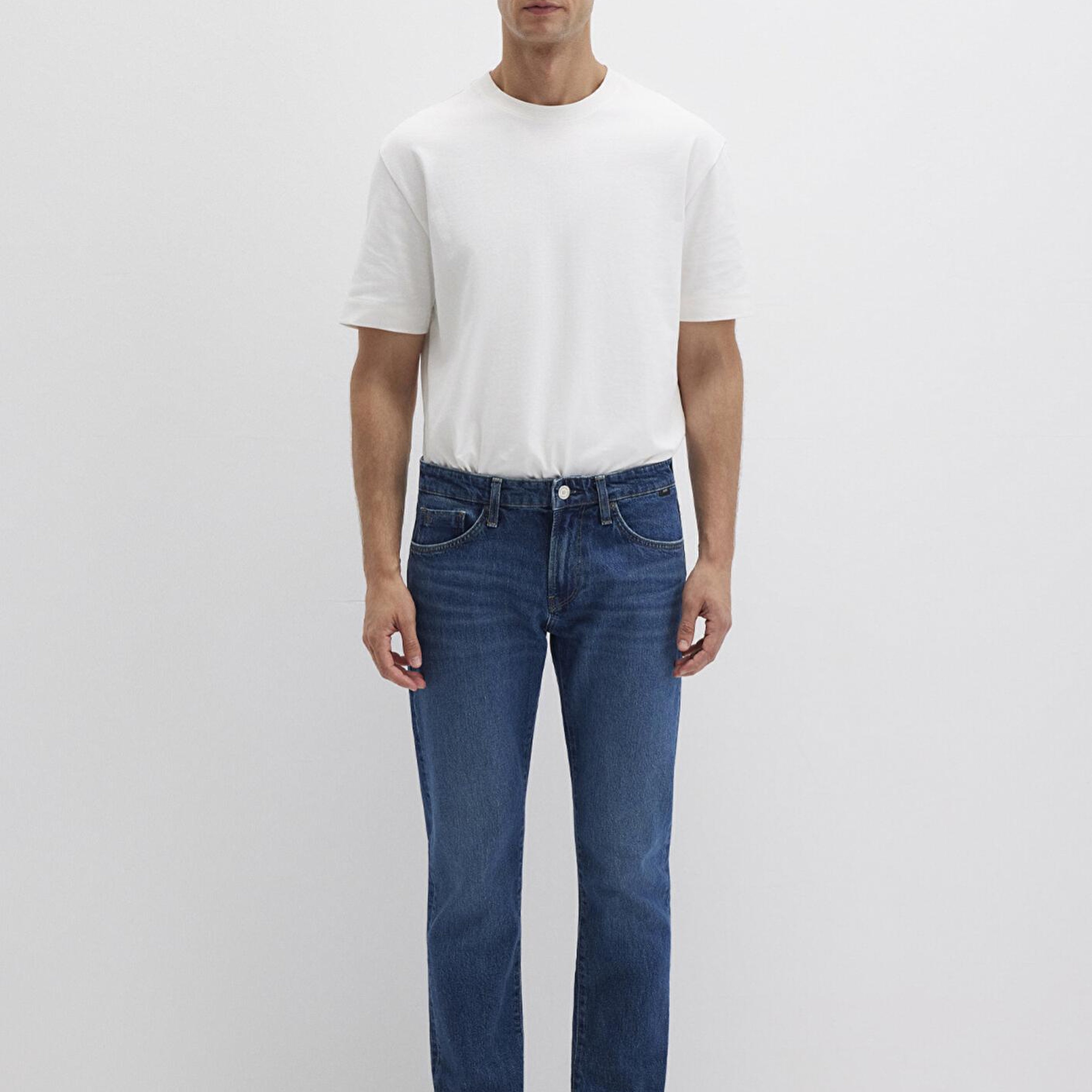 Mavi Jake Classic Denim Koyu Mavi Jean Pantolon 0042290387