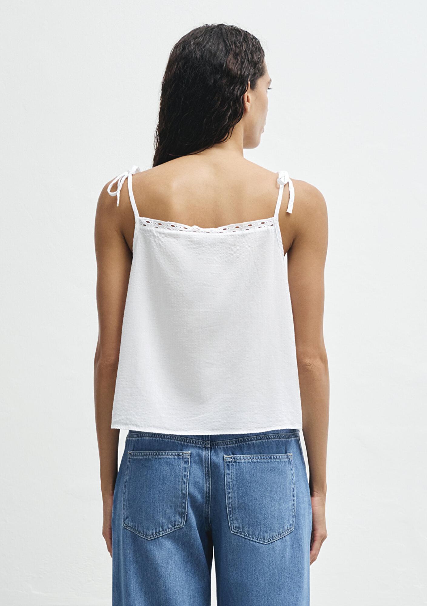 Mavi Balık İşlemeli Beyaz Bluz 1211217-620