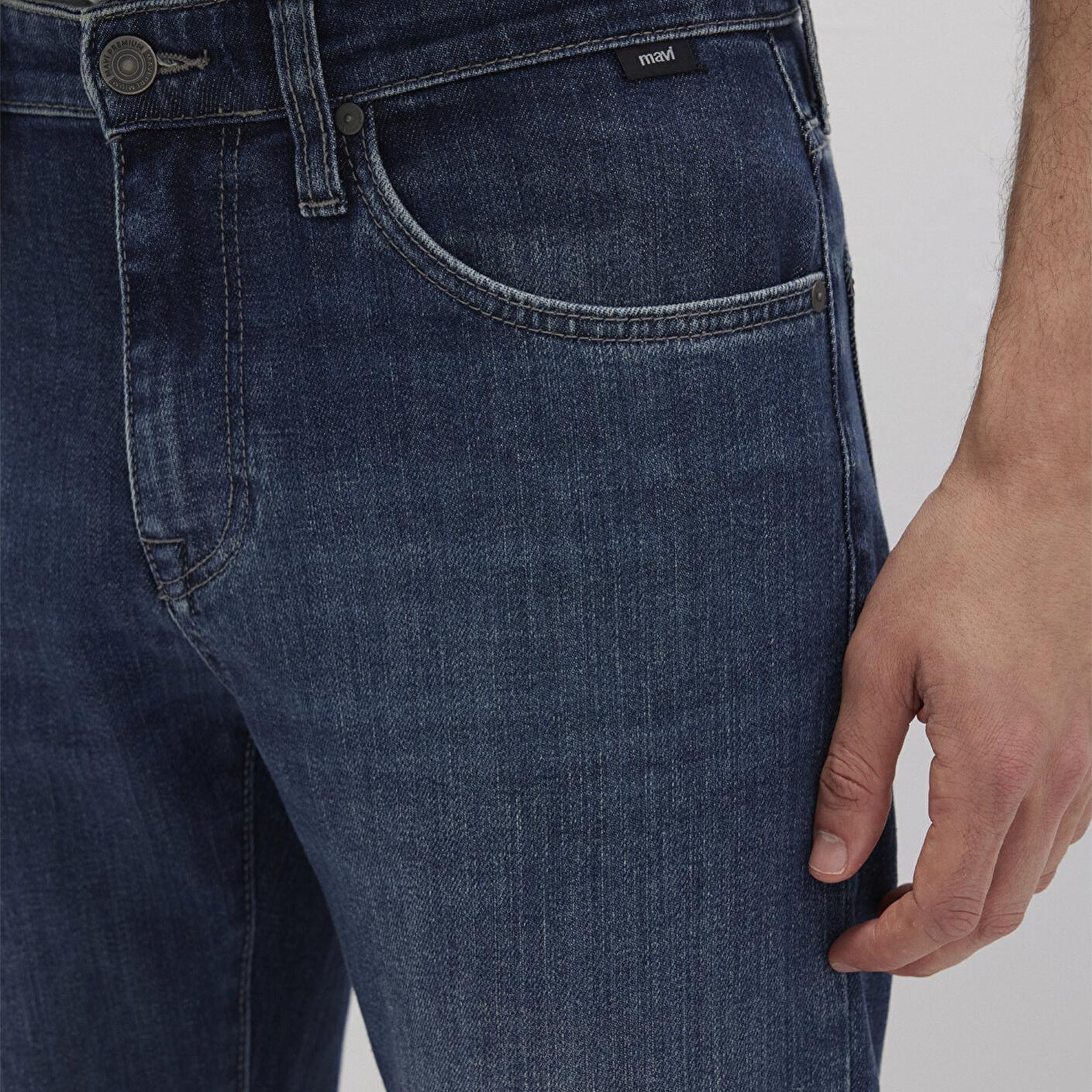 Mavi Marcus Mavi Premium Vintage Koyu Mavi Jean Pantolon 0035190652