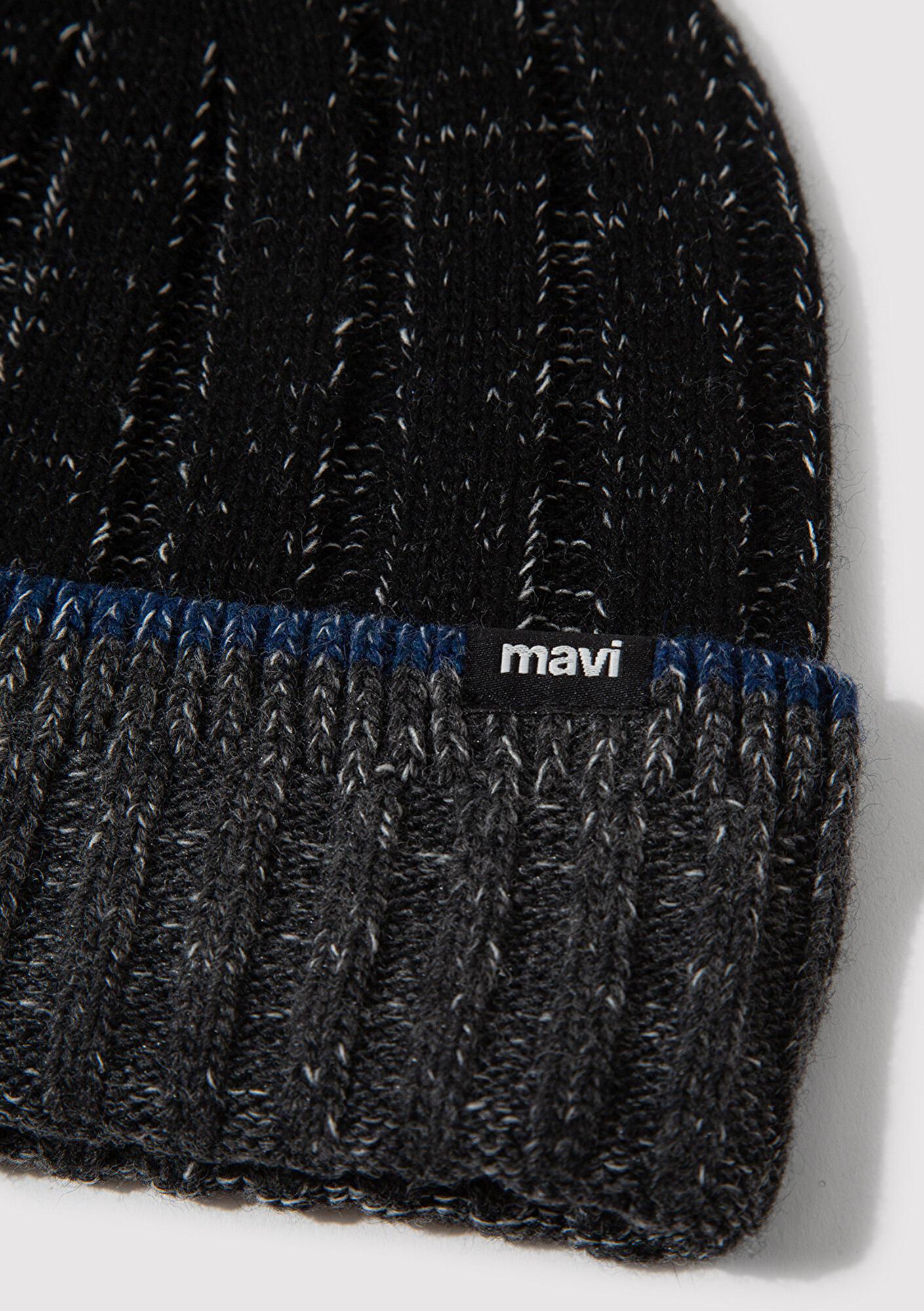 Mavi Yün Karışımlı Siyah Bere 0912003-900