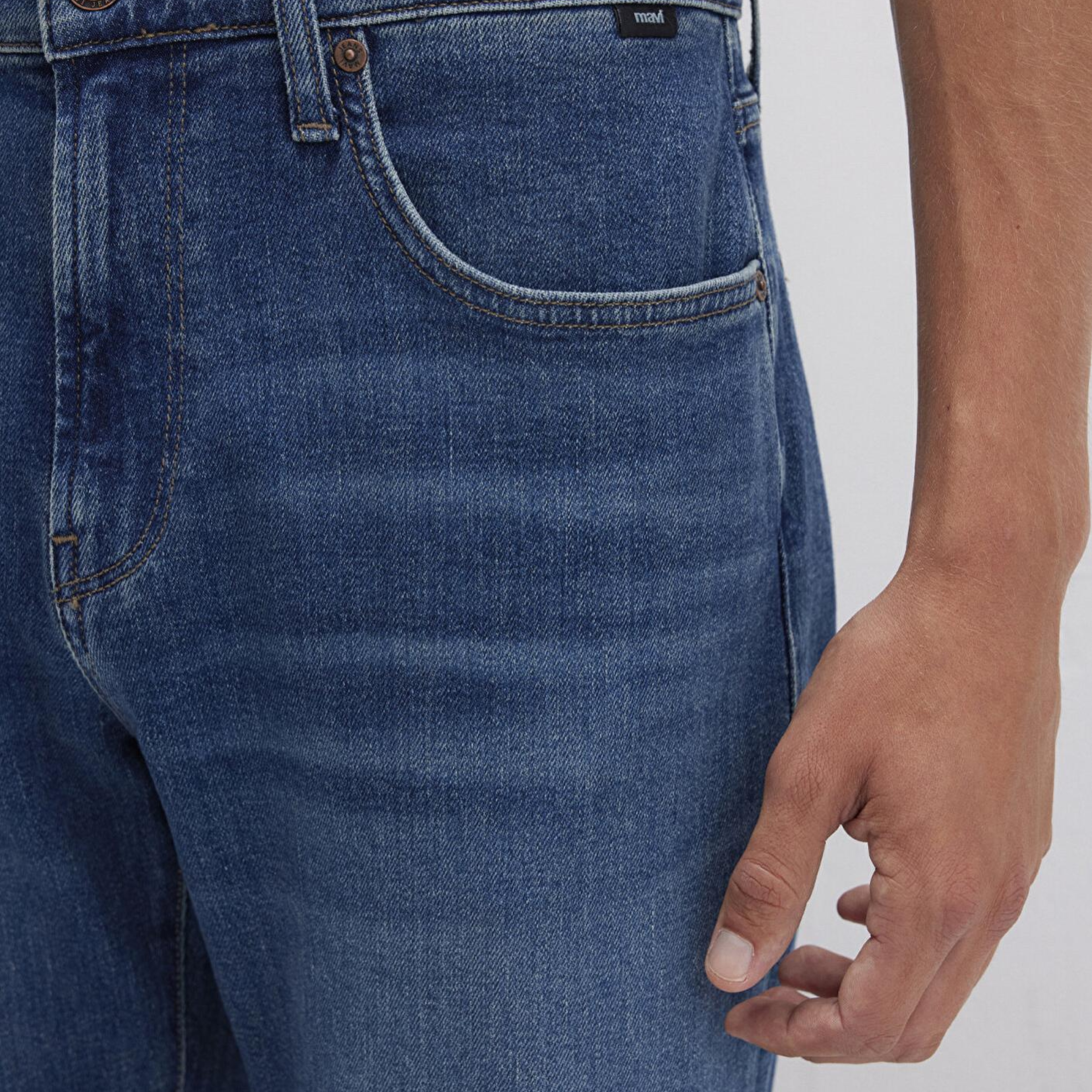 Mavi Lisbon Classic Denim Puslu Vintage Koyu Mavi Jean Pantolon 0010039-90818