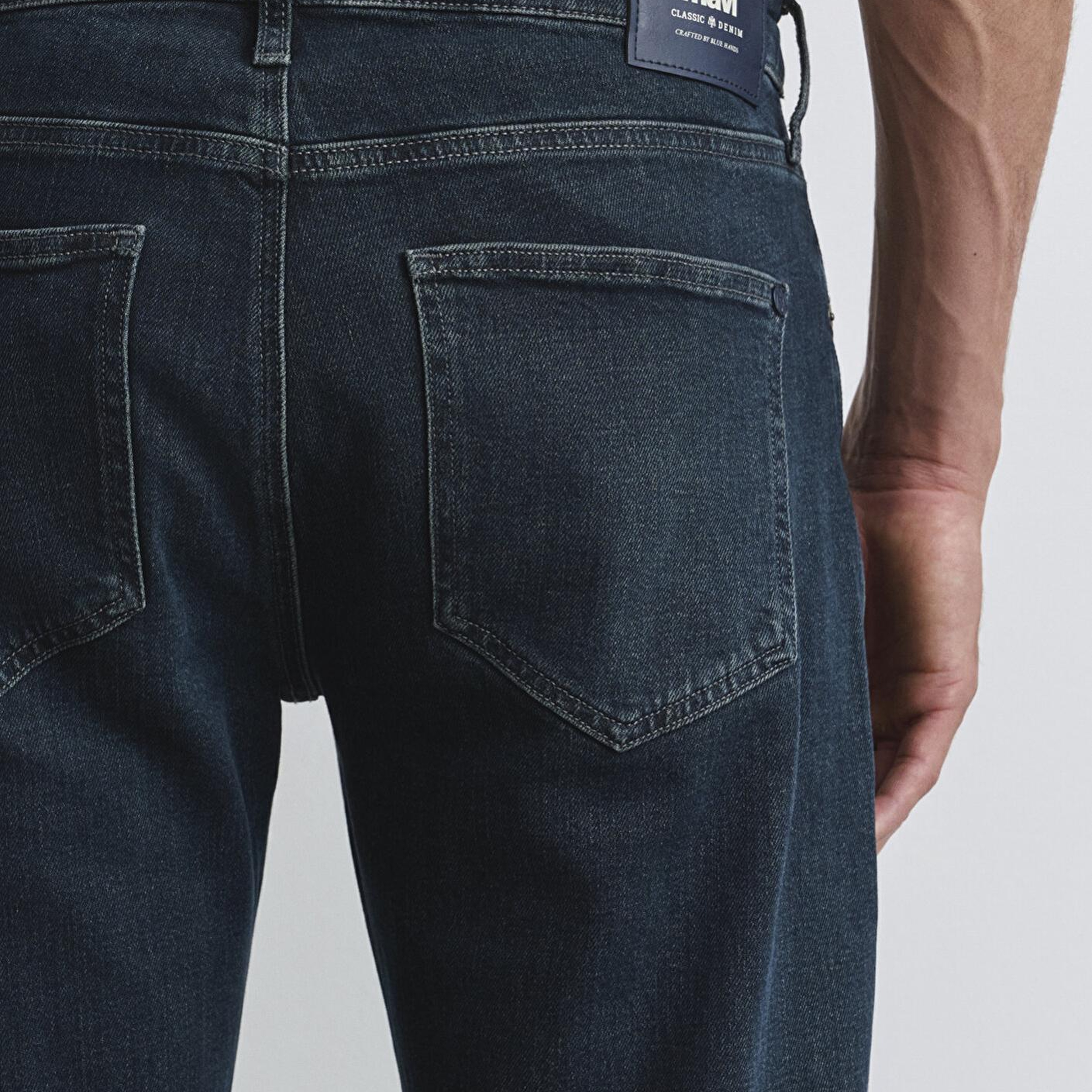 Mavi Lisbon Classic Denim Koyu Mavi Gölgeli Jean Pantolon 0010039-90646