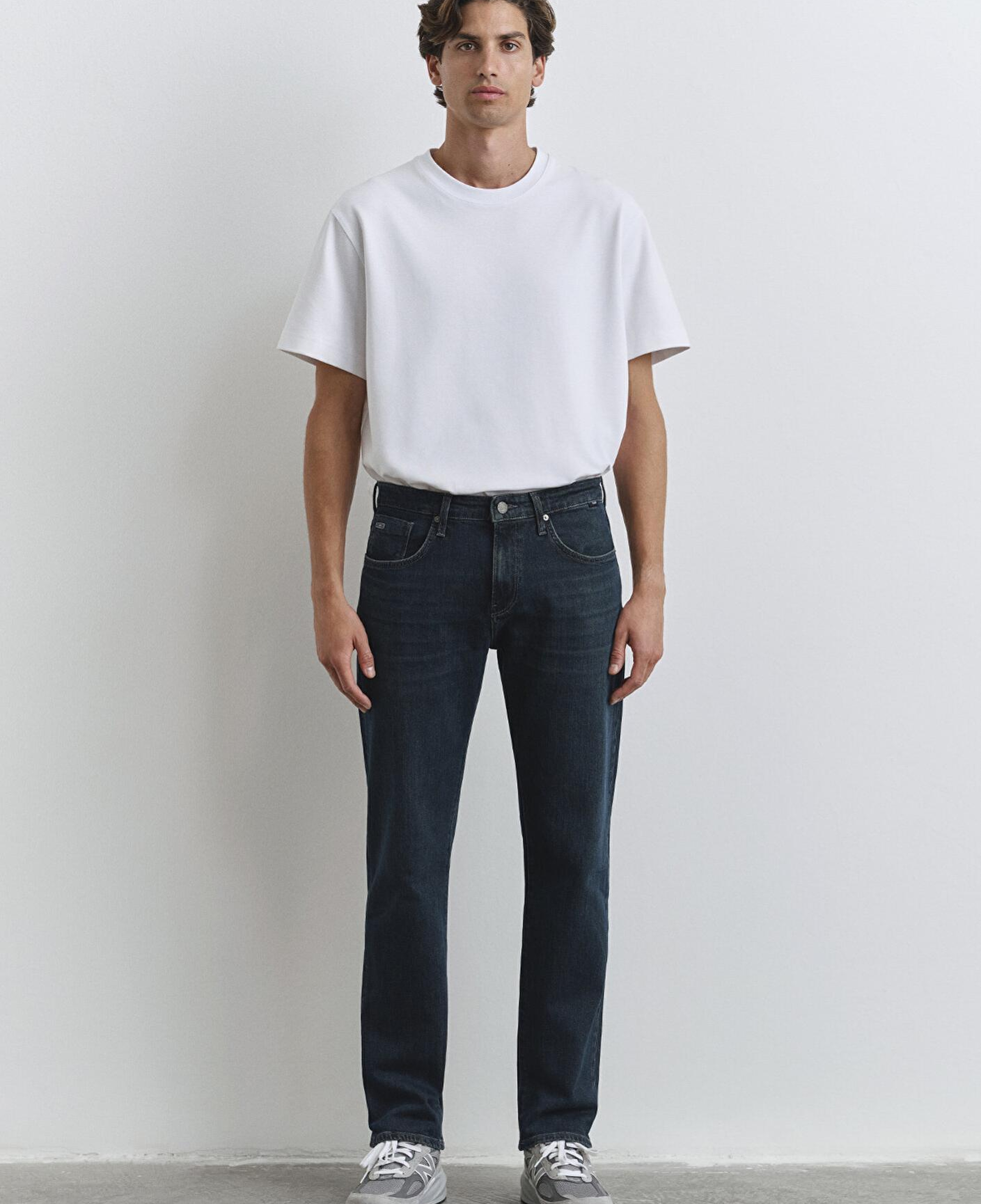 Mavi Lisbon Classic Denim Koyu Mavi Gölgeli Jean Pantolon 0010039-90646