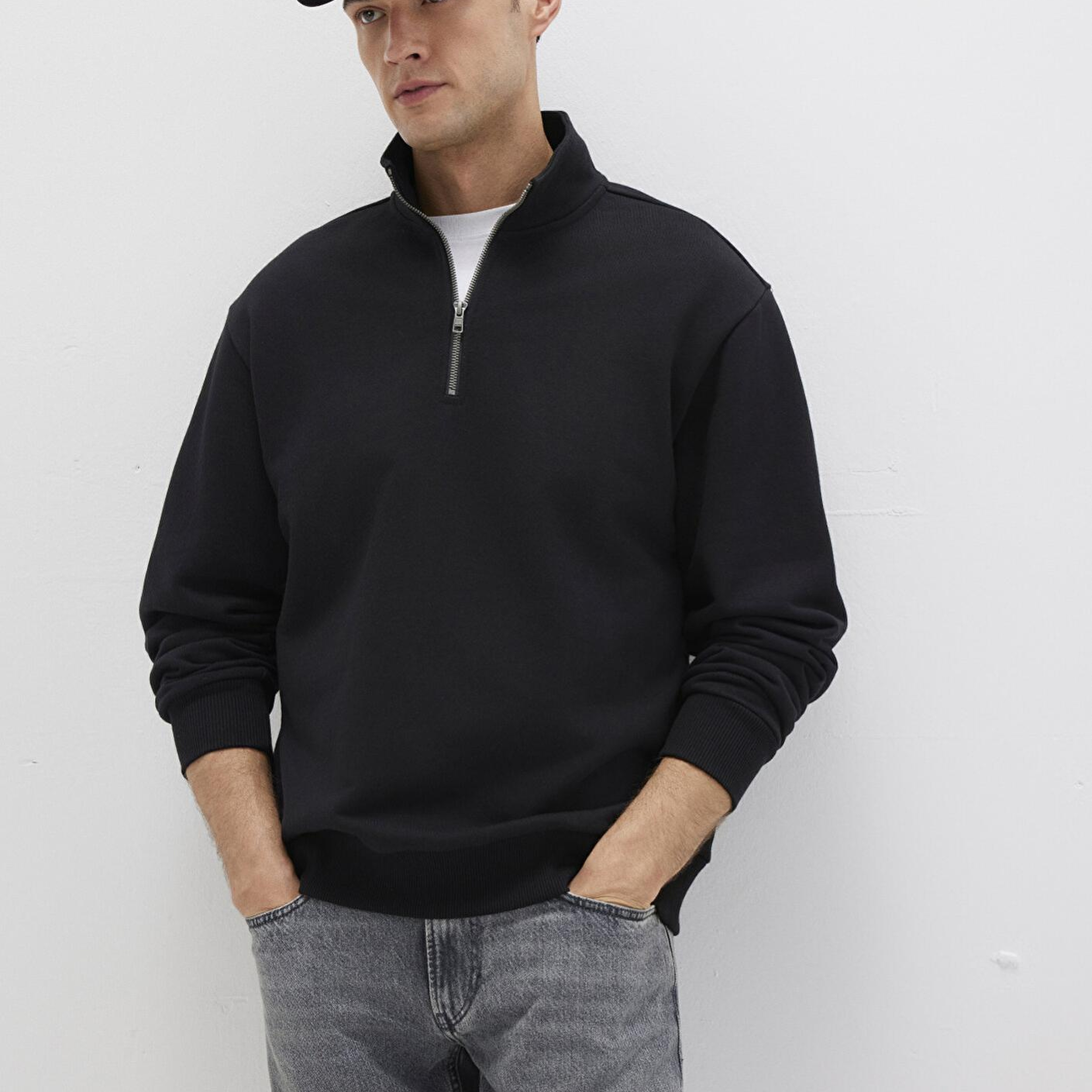 Mavi Yarı Fermuarlı Siyah Basic Sweatshirt 0S10419-900