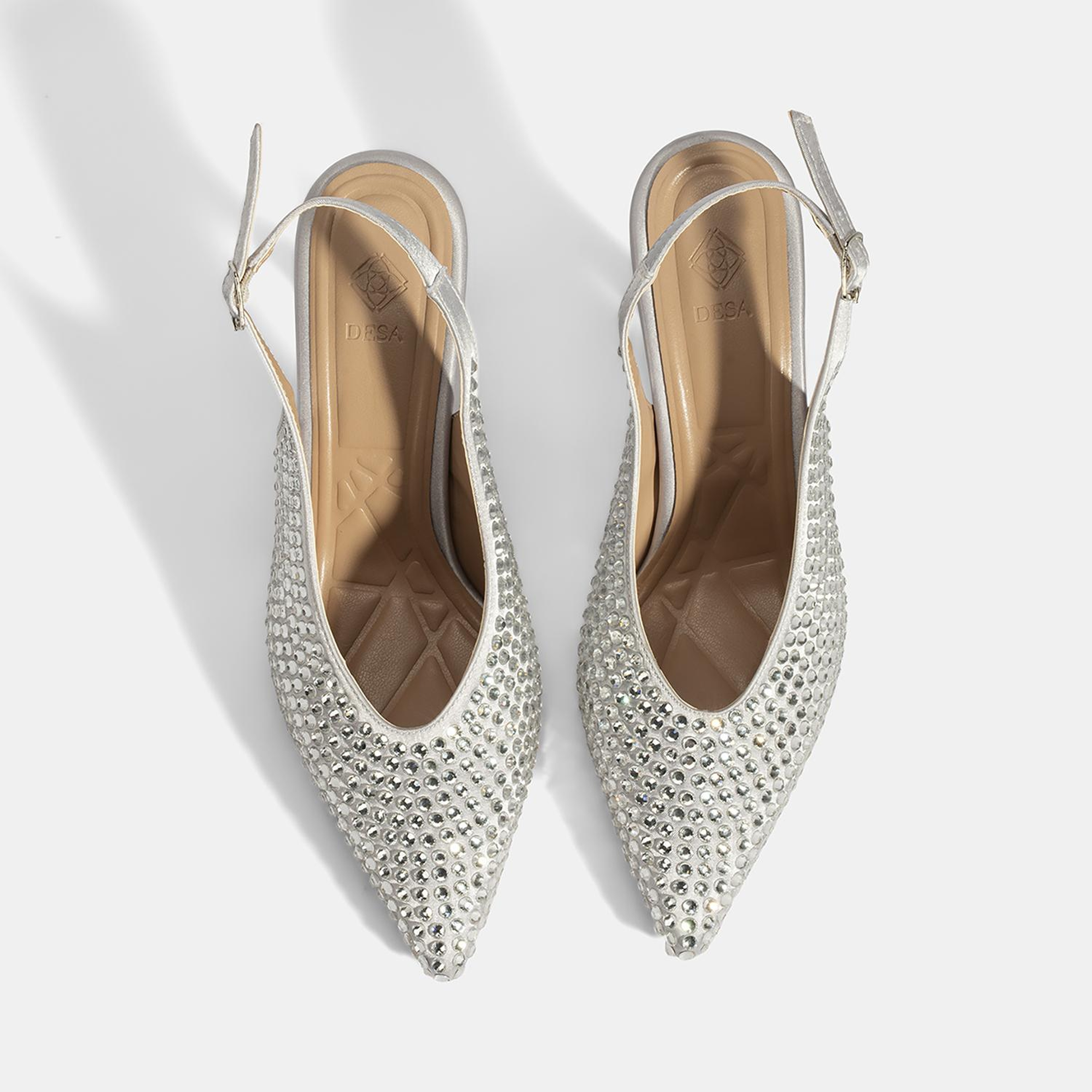 Kadın Gümüş Ayarlanabilir Metal Tokalı Taşlı Abiye Ayakkabı