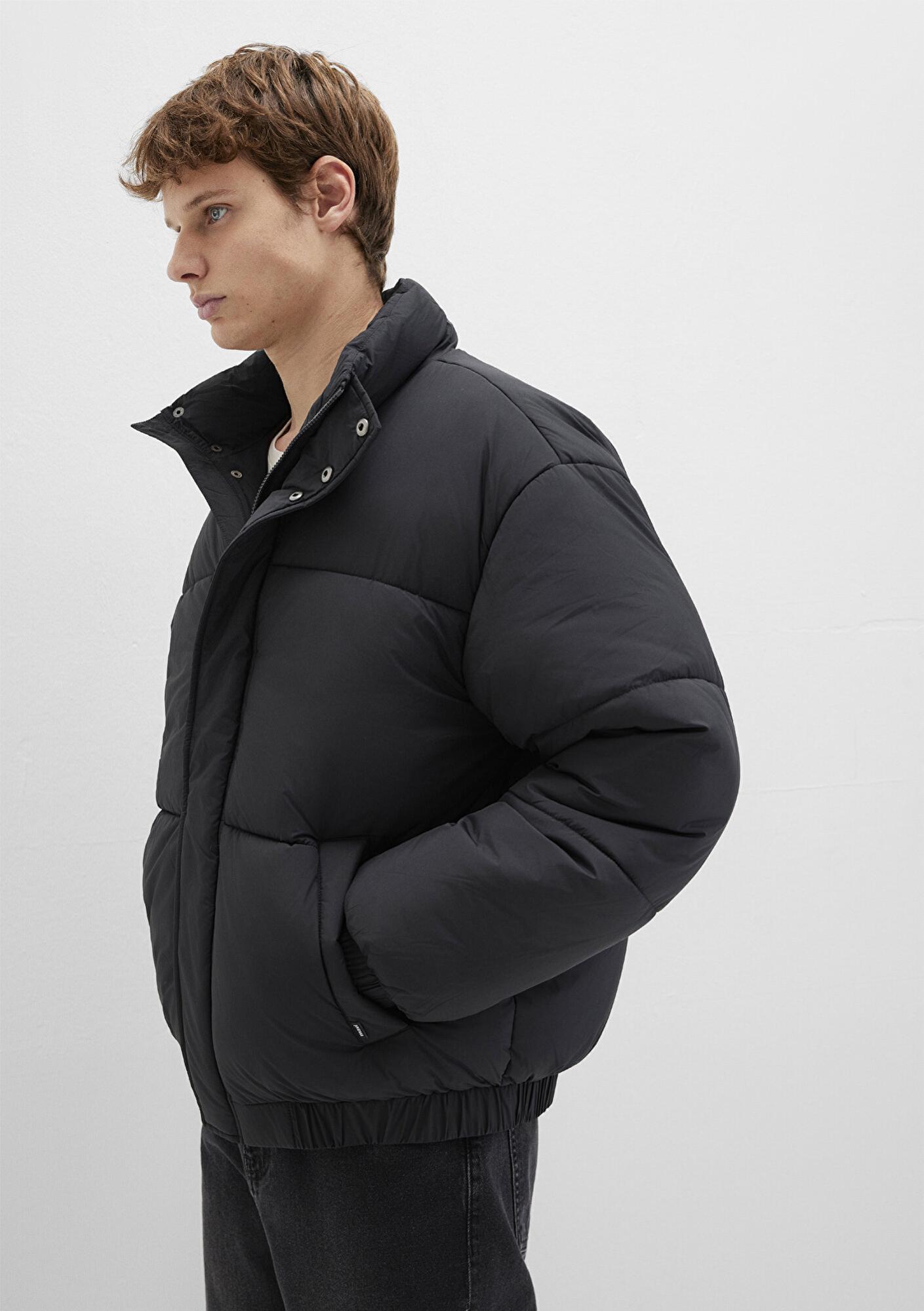 Mavi Dik Yaka Siyah Şişme Mont 0110609-71379