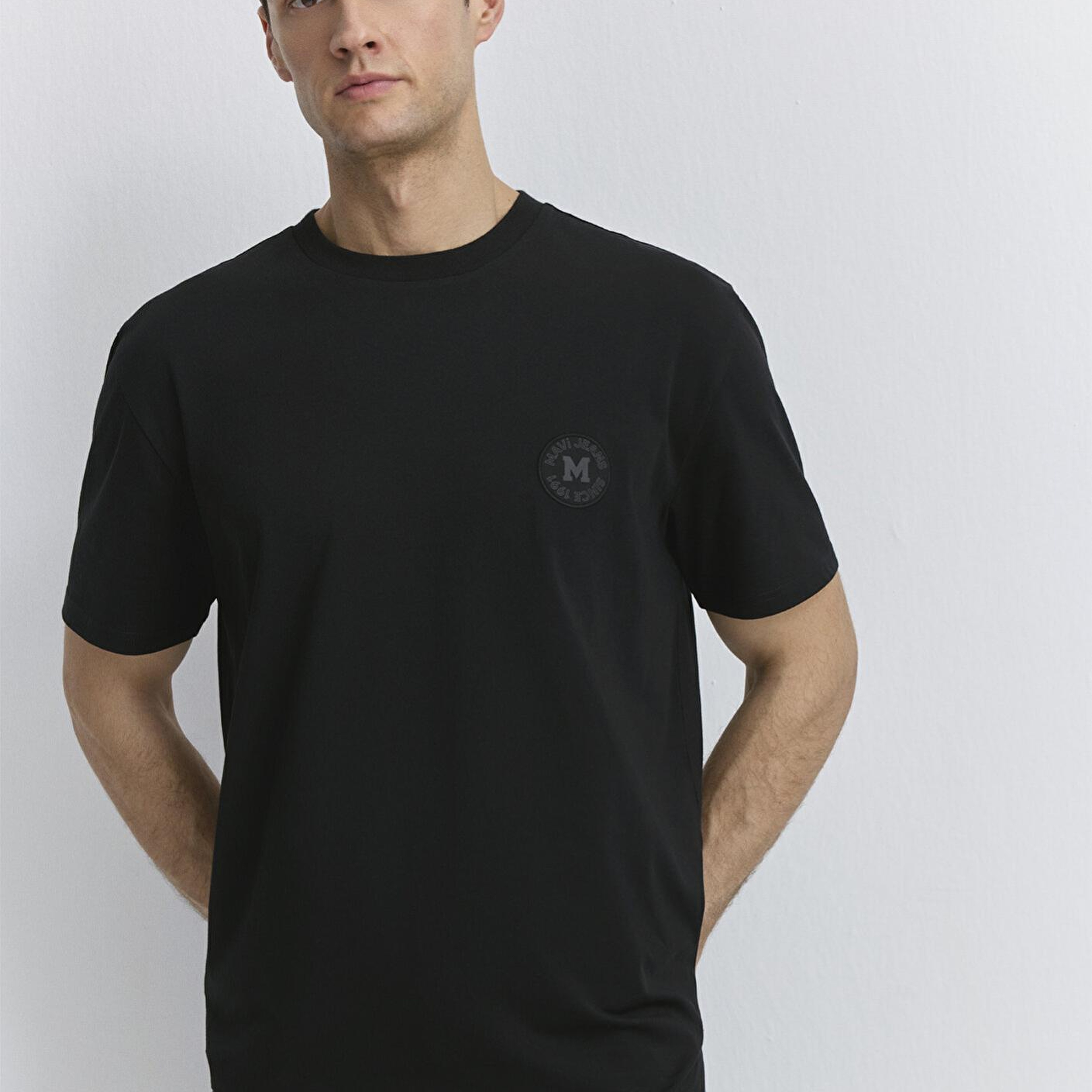 Mavi Mavi Patch Logo Baskılı Siyah Tişört Loose Fit / Bol Rahat Kesim 0612579-900