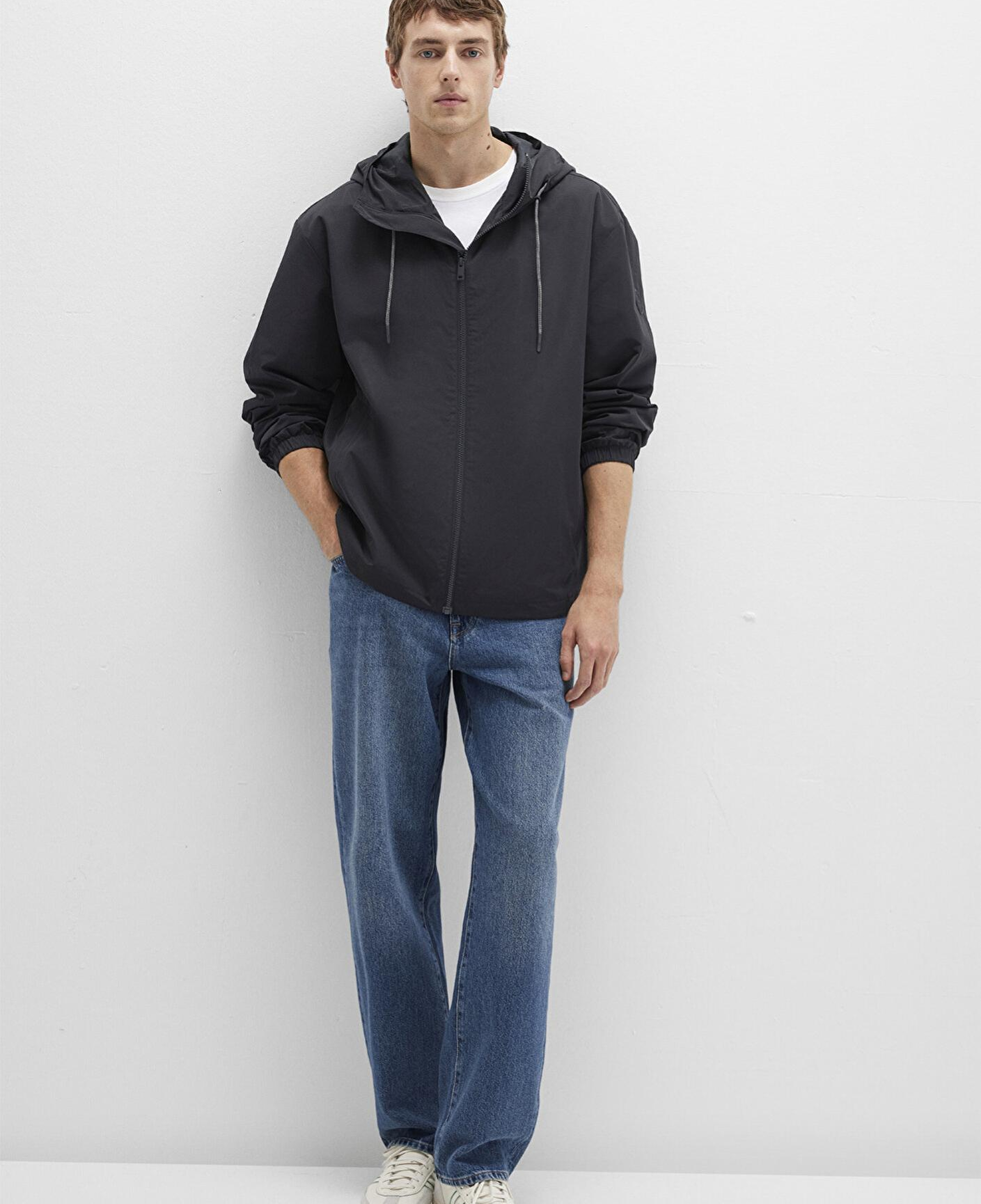 Mavi Kapüşonlu Siyah Mont 0110641-71379