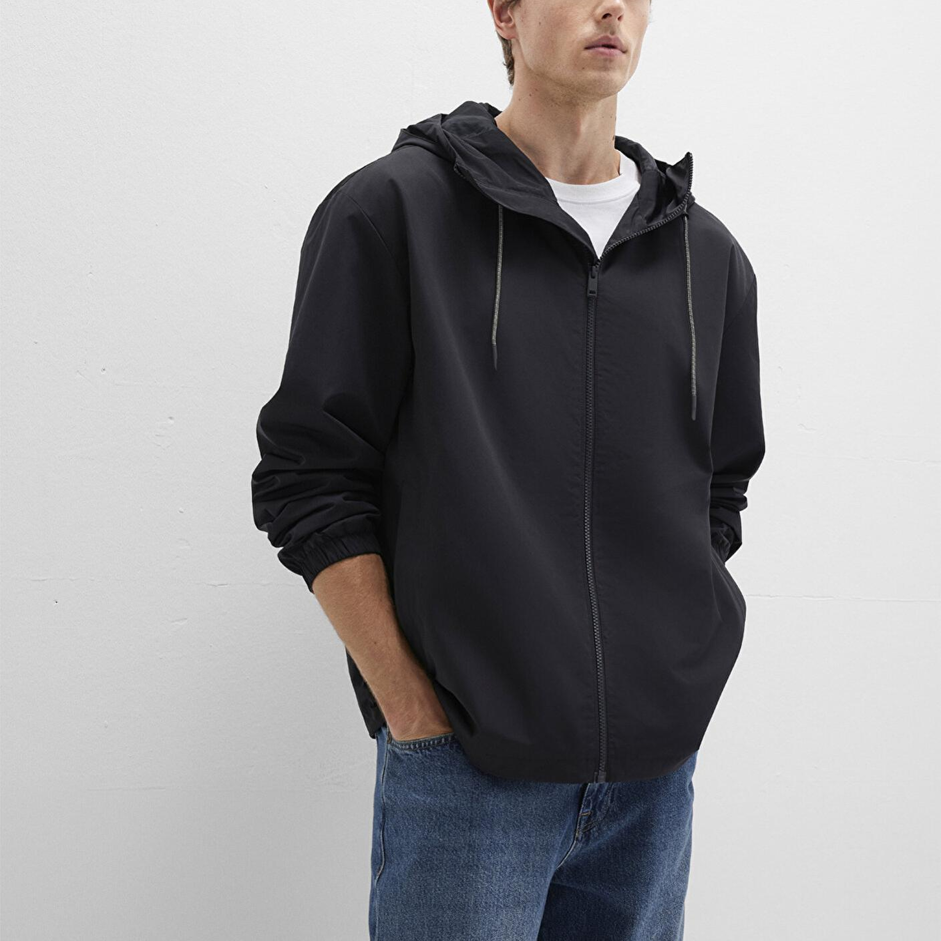 Mavi Kapüşonlu Siyah Mont 0110641-71379