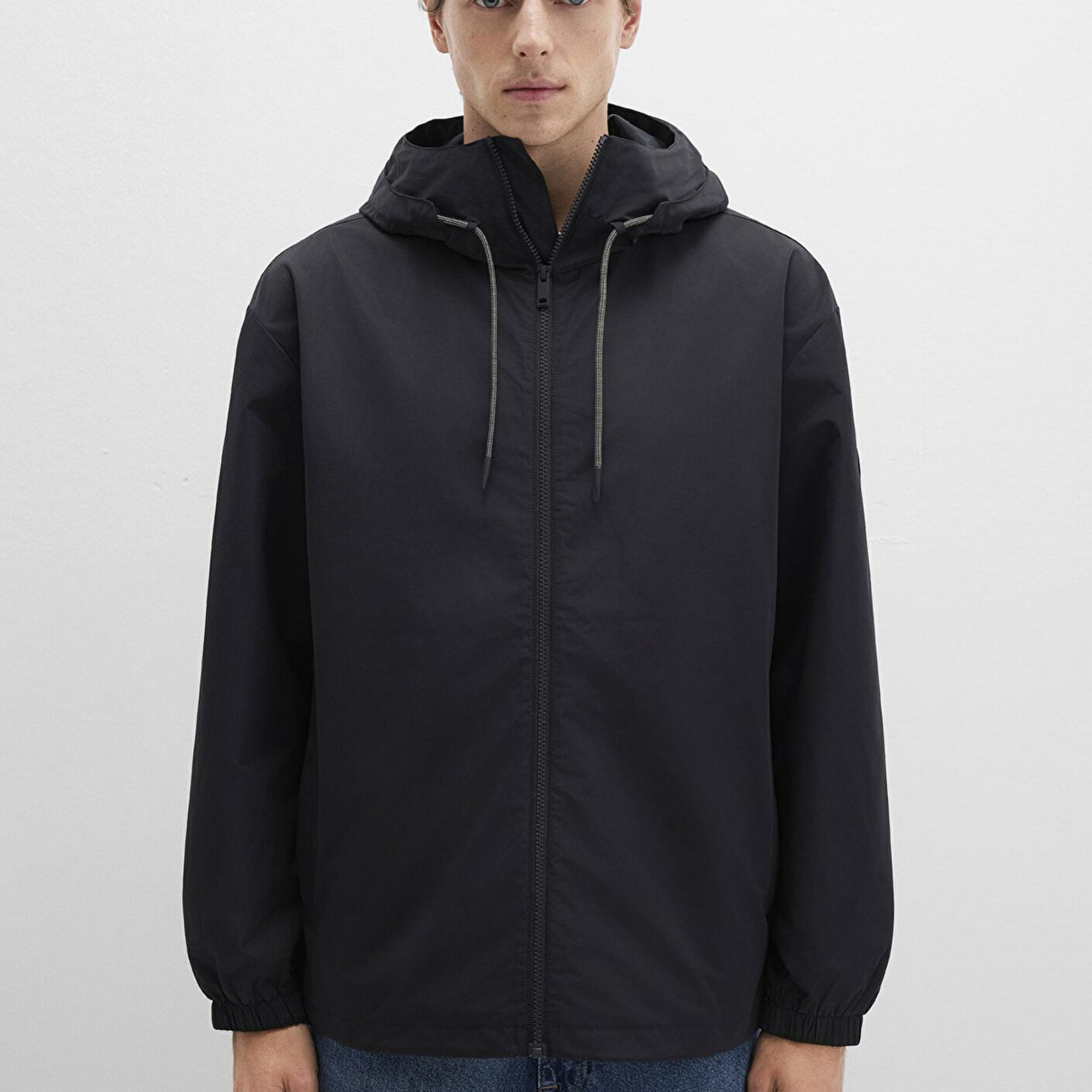 Mavi Kapüşonlu Siyah Mont 0110641-71379