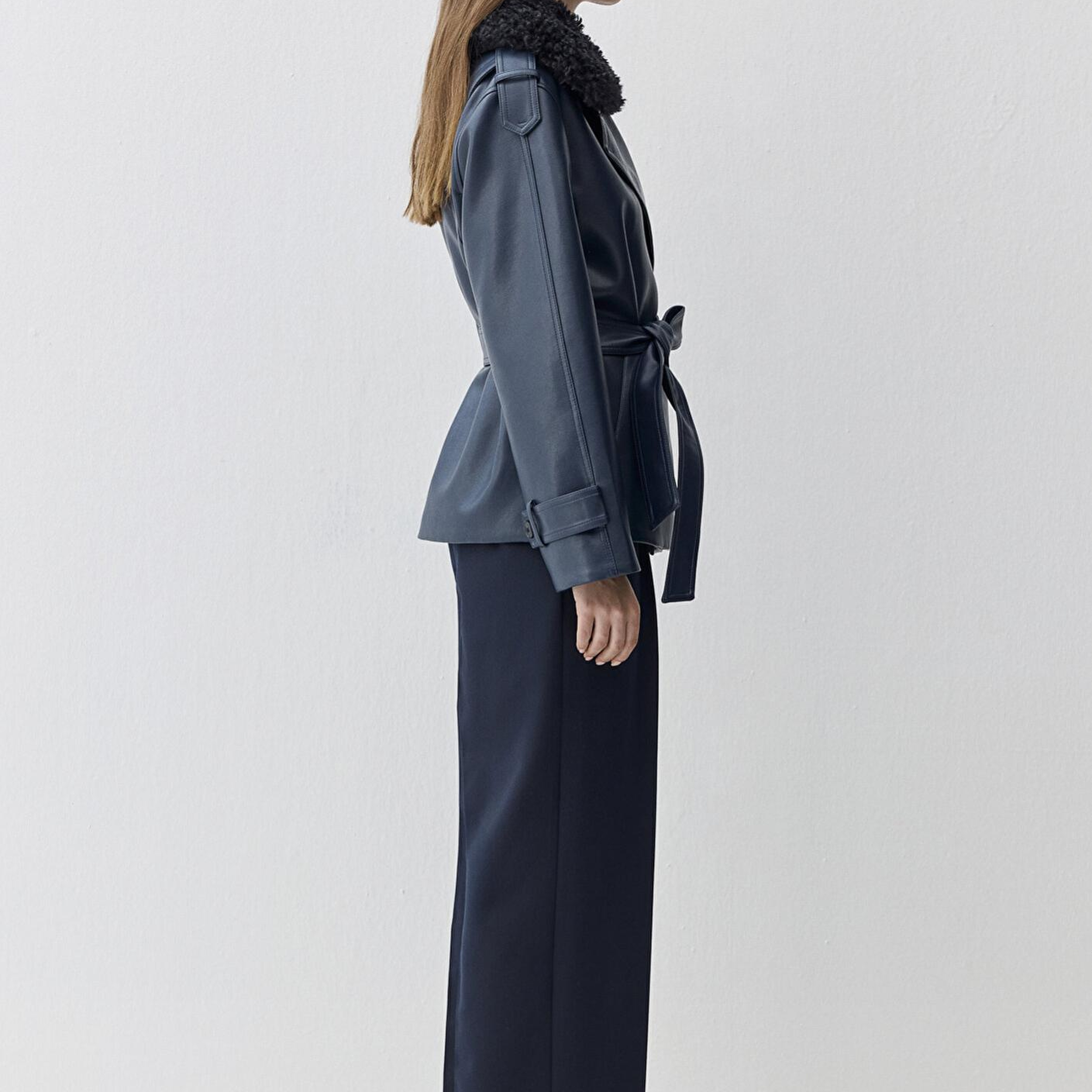 Mavi Lacivert Suni Kürk Detaylı Suni Deri Ceket Loose Fit / Bol Rahat Kesim 1110717-87822