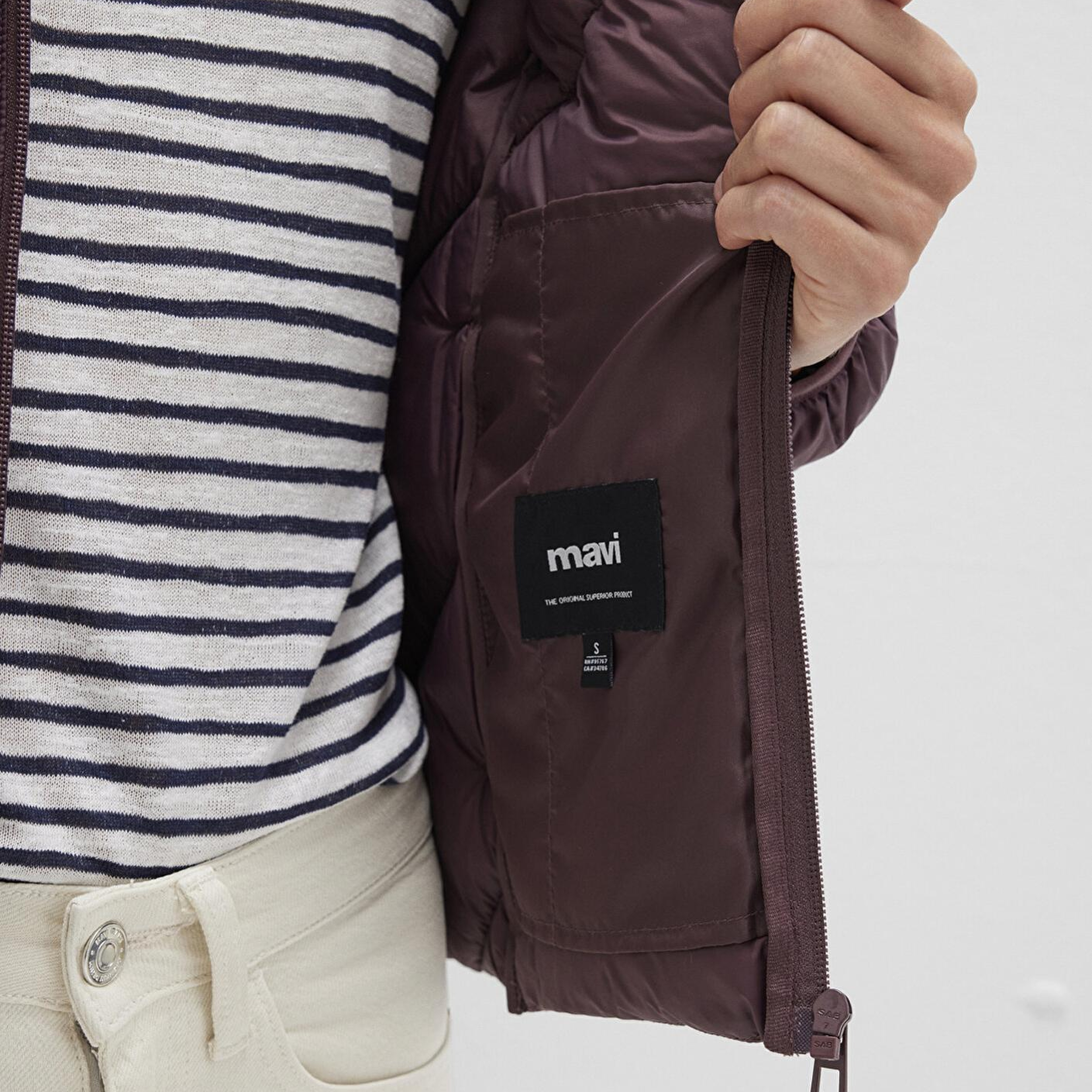 Mavi Su İtici Dik Yaka Mor Şişme Mont 110698-70260