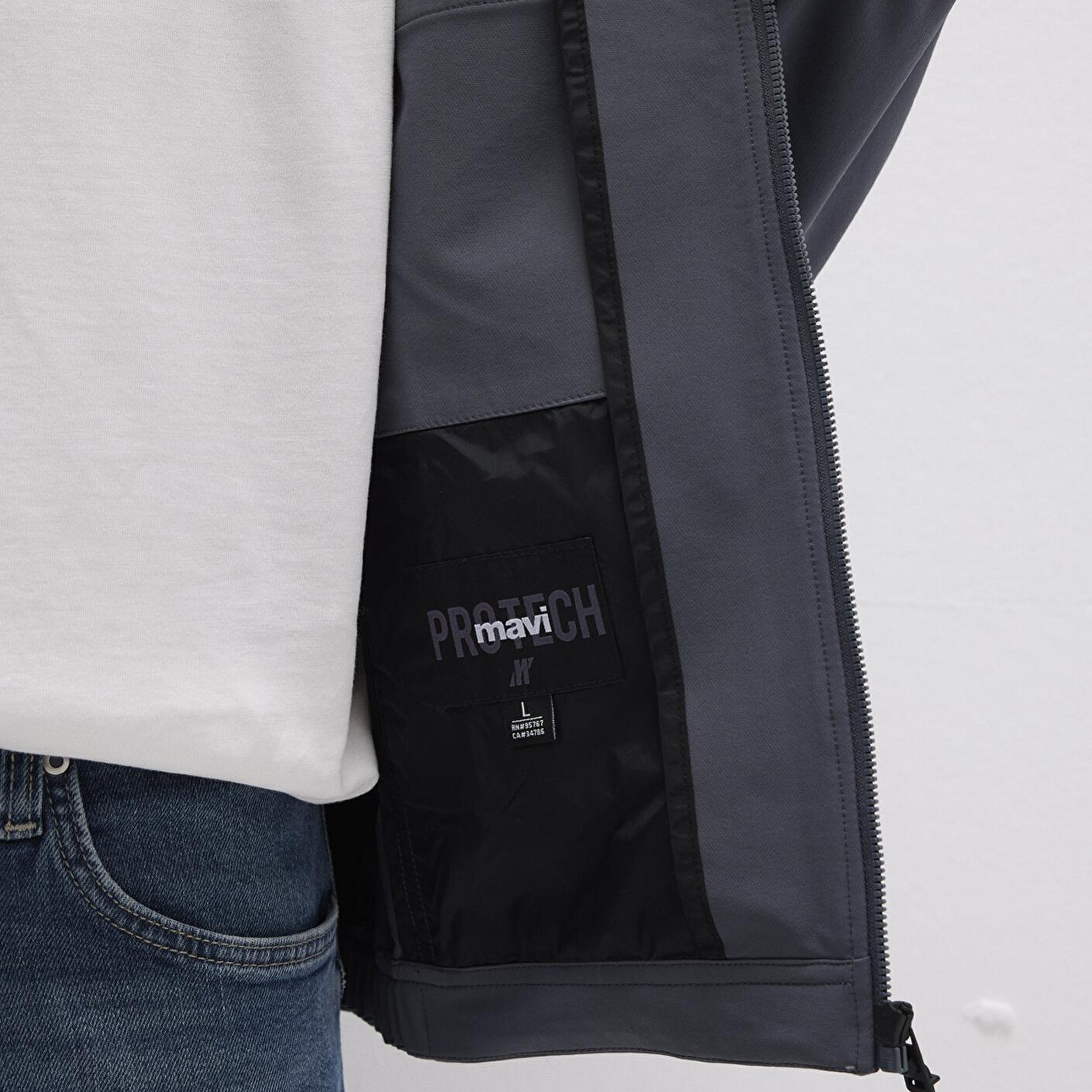 Mavi Su İtici Kapüşonlu Antrasit Ceket Regular Fit / Normal Kesim 0110643-80776