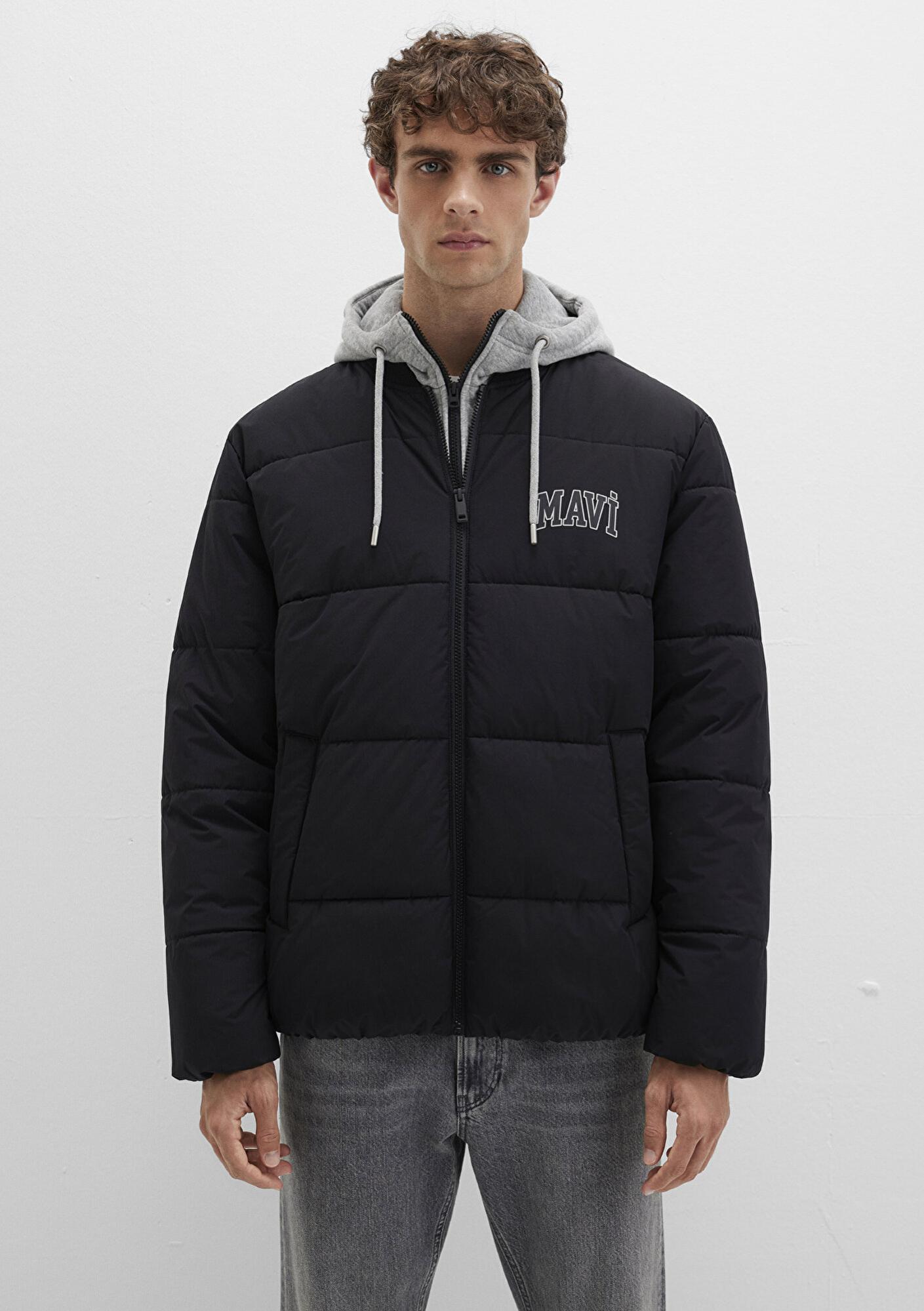 Mavi Mavi Logo Baskılı Kapüşonlu Siyah Şişme Mont 0110662-71379
