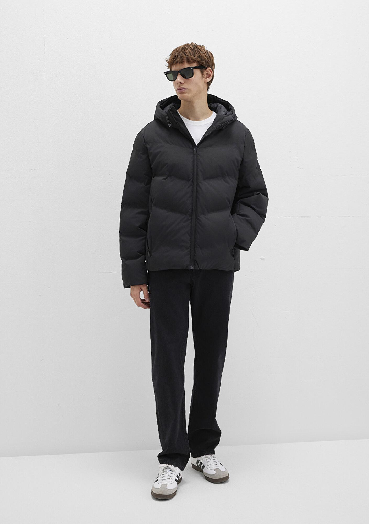 Mavi Su İtici Kapüşonlu Siyah Şişme Mont 0110651-71379