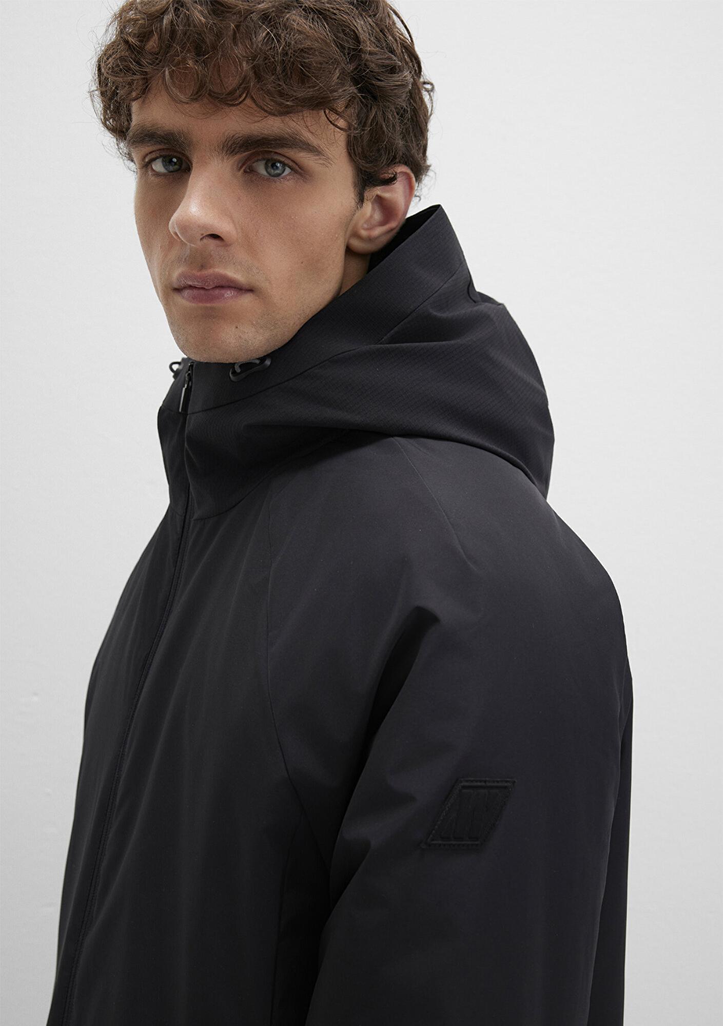 Mavi Su İtici Kapüşonlu Siyah Mont 0110615-71379