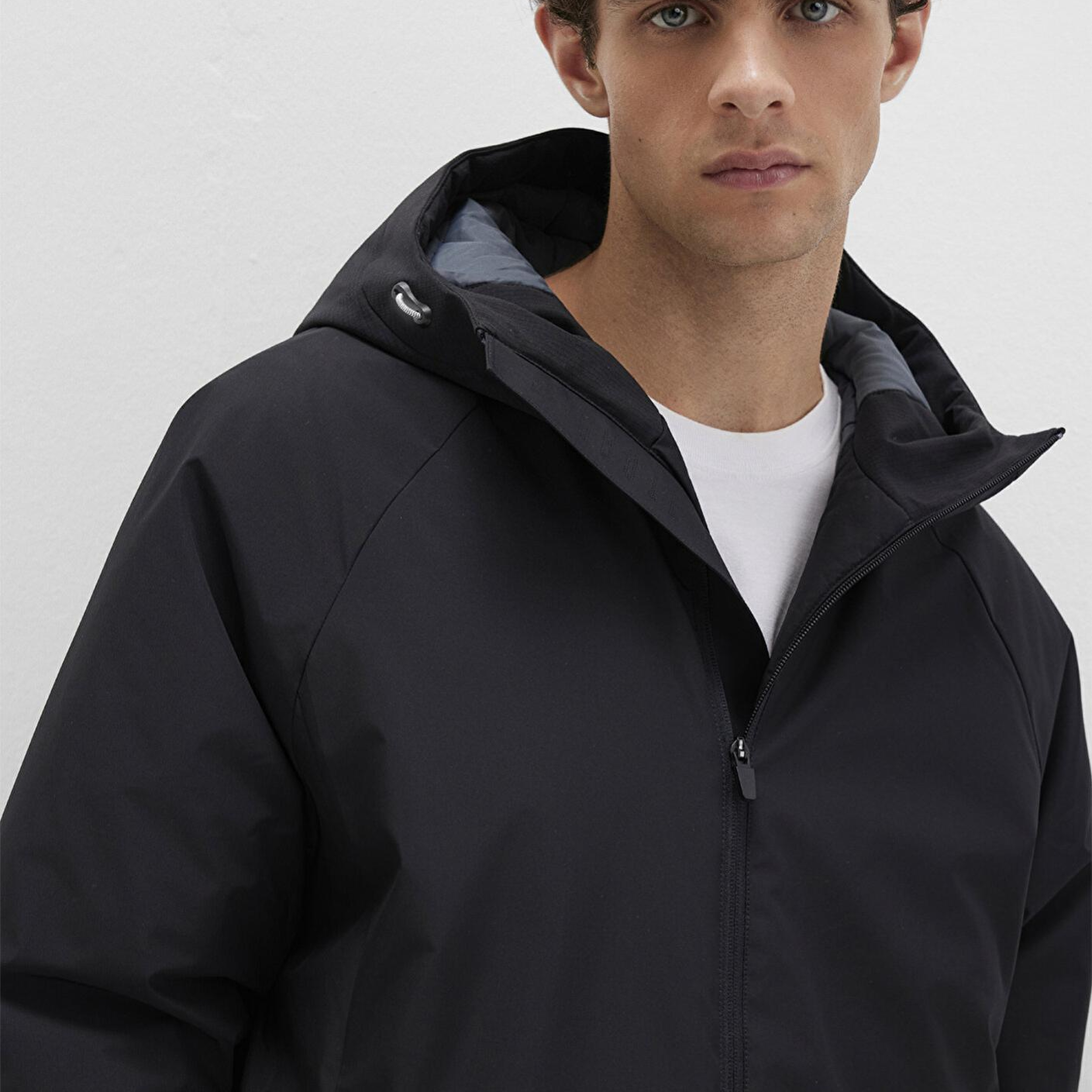 Mavi Su İtici Kapüşonlu Siyah Mont 0110615-71379