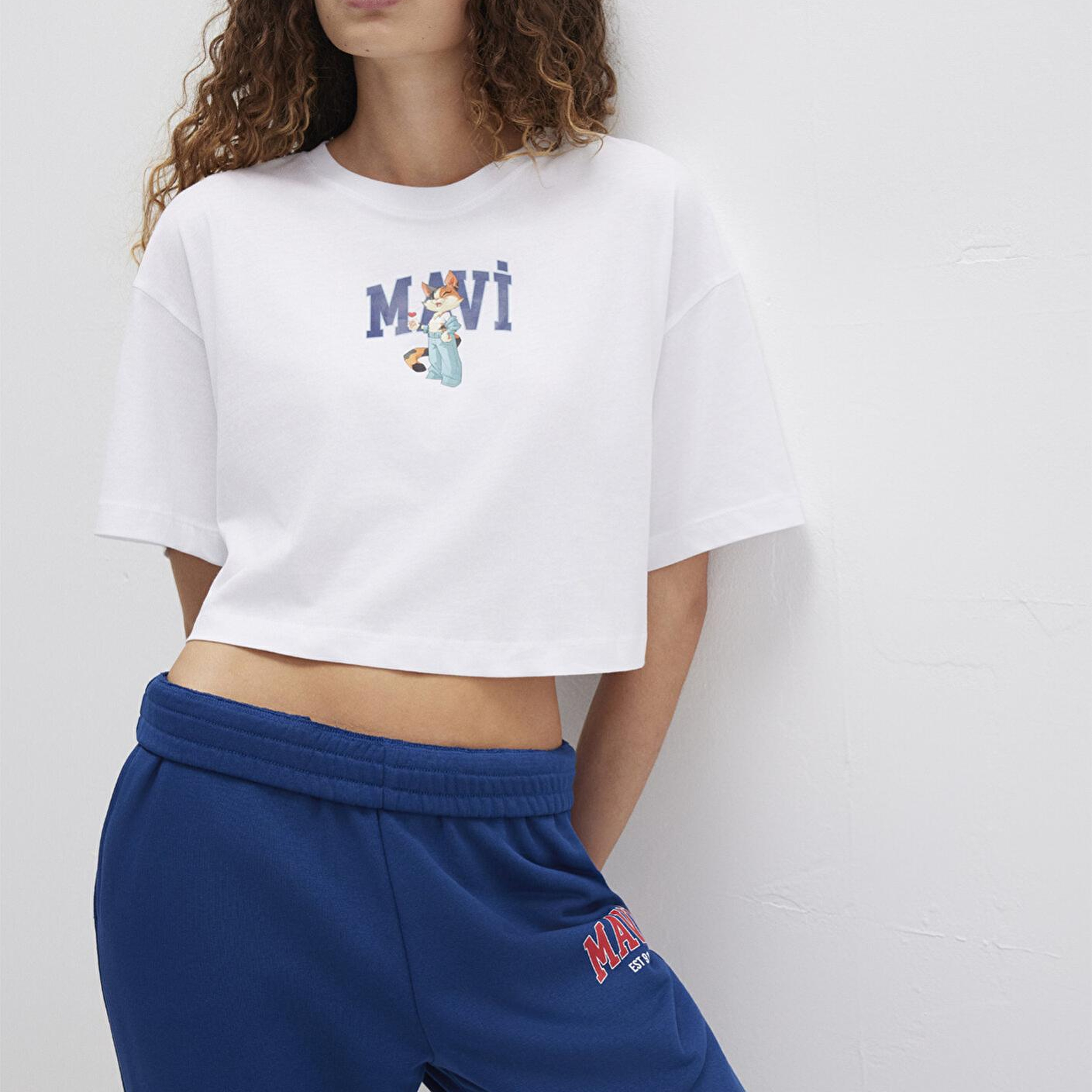 Mavi Kedi Logo Baskılı Beyaz Tişört Crop / Kısa Kesim 1613284-620