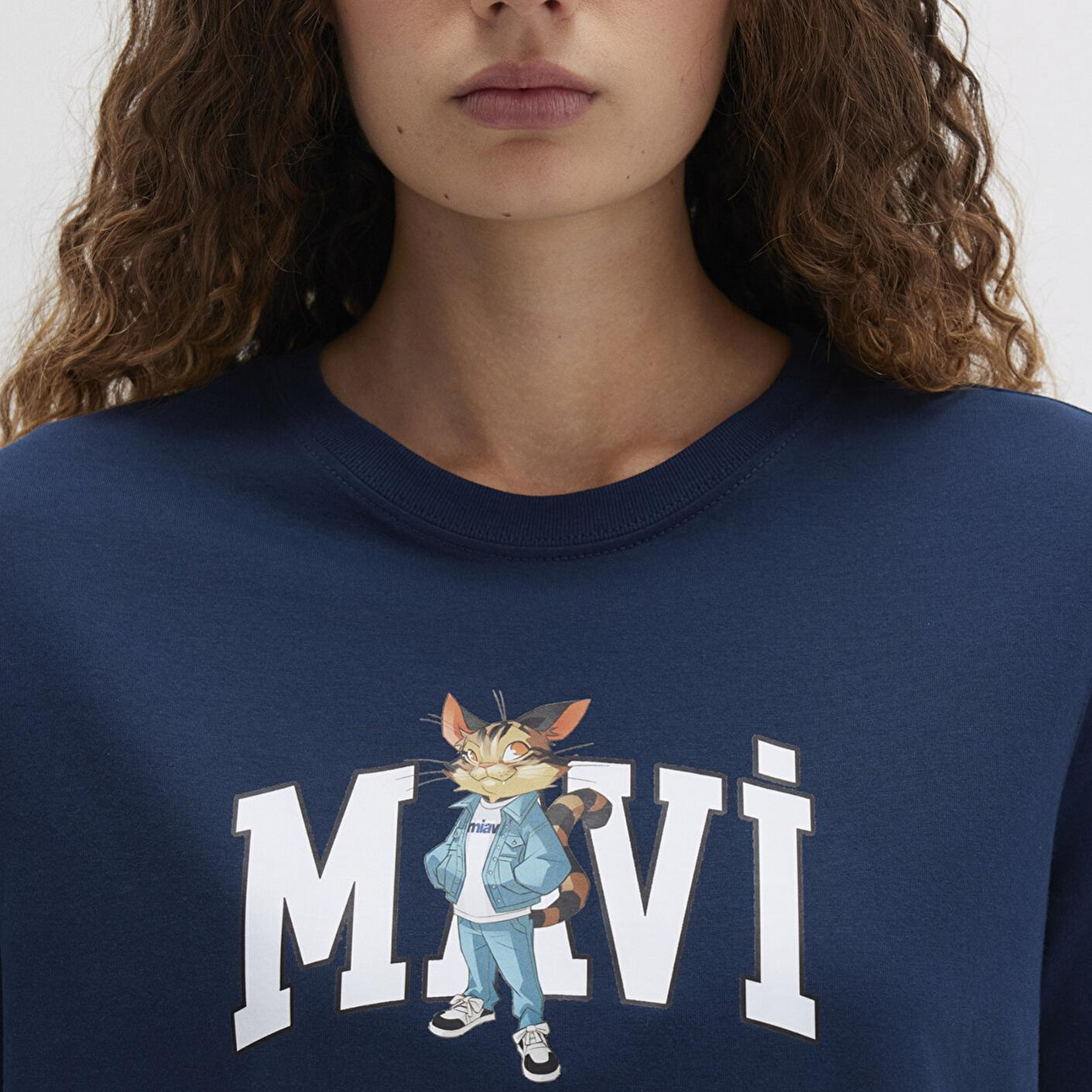 Mavi Kedi Logo Baskılı Lacivert Tişört Regular Fit / Normal Kesim 1613282-82454