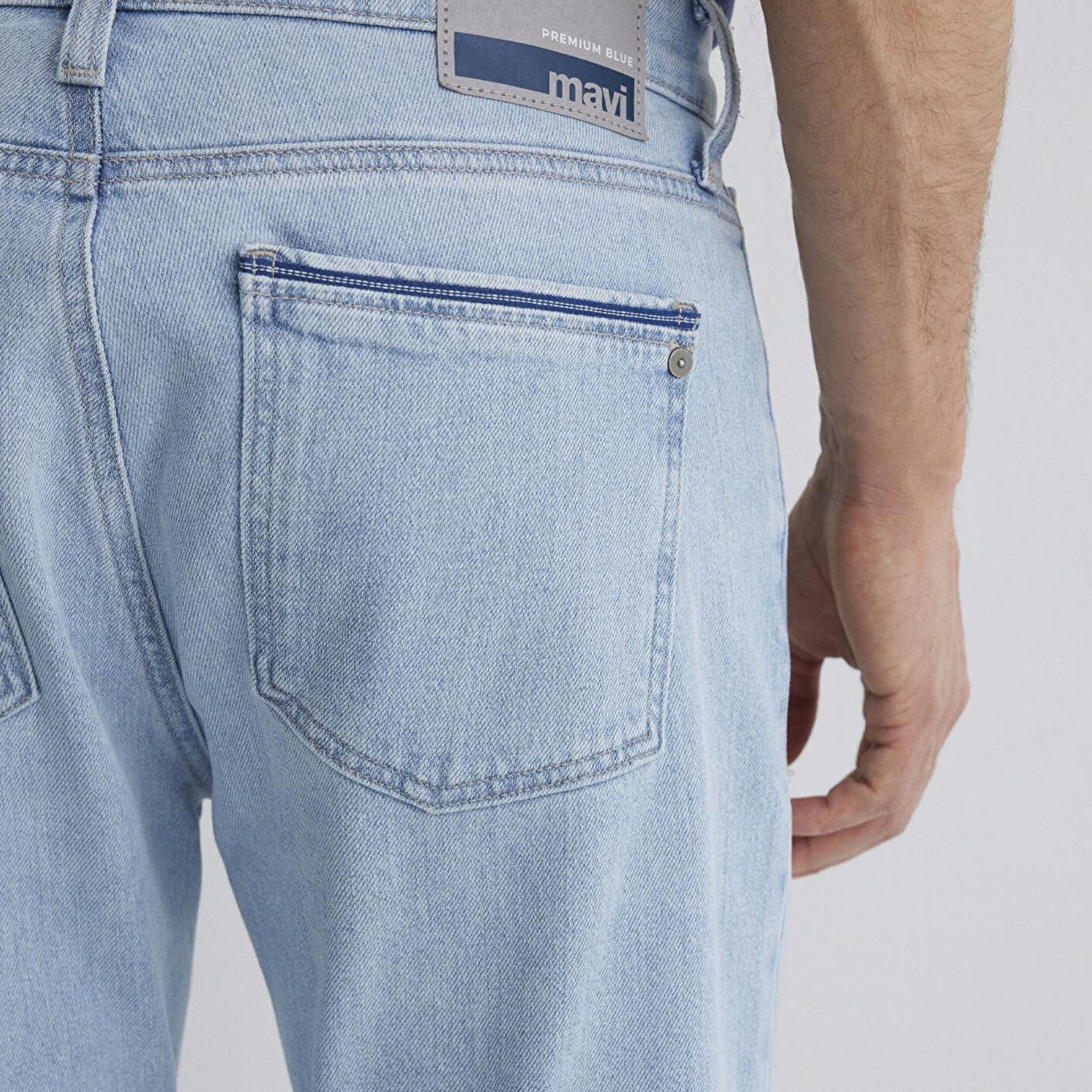 Mavi Milan Premium Blue Buz Mavisi Jean Pantolon 0081089804