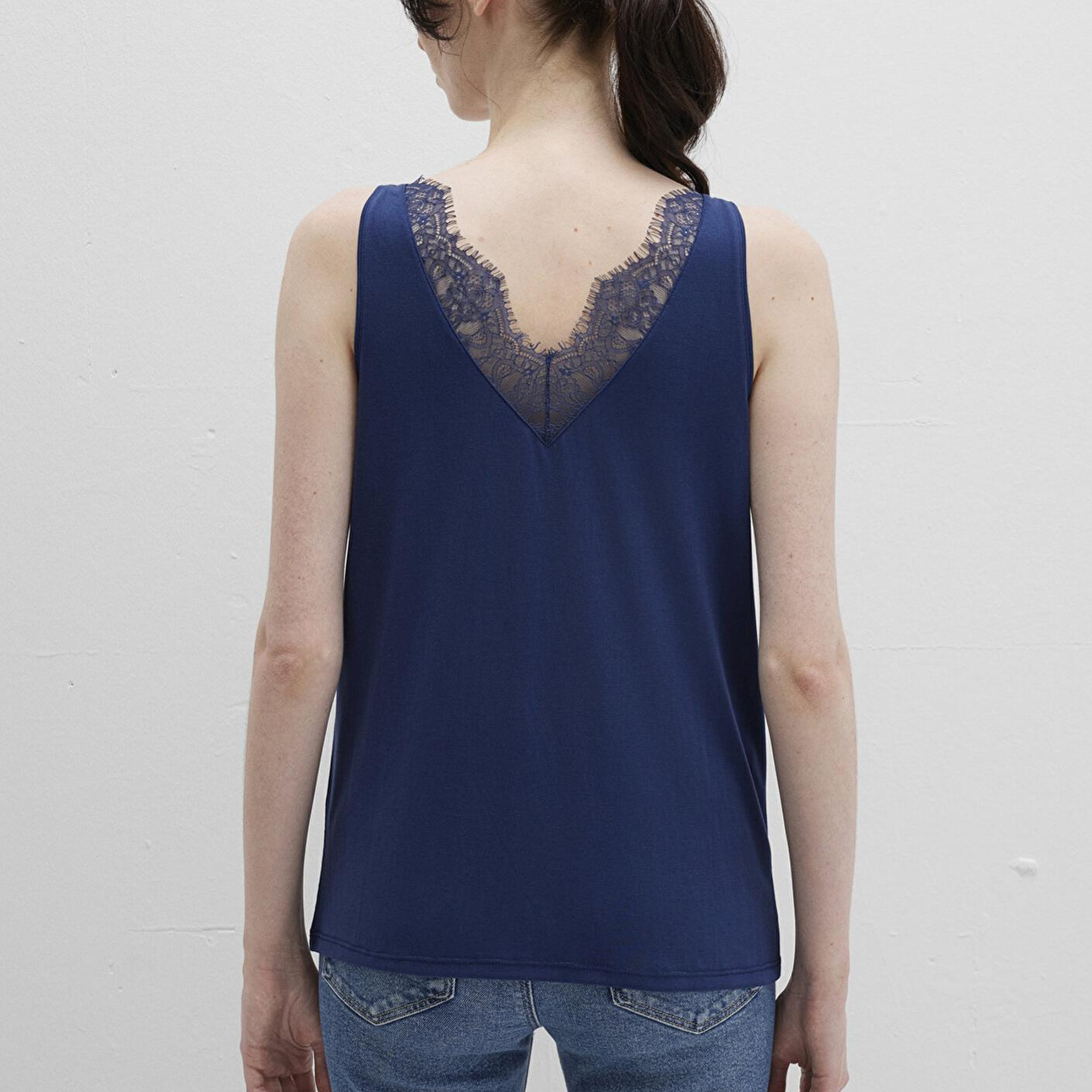 Mavi Dantel Detaylı (TENCEL™) Lacivert Modal  Atlet Slim Fit / Dar Kesim 1613215-70491