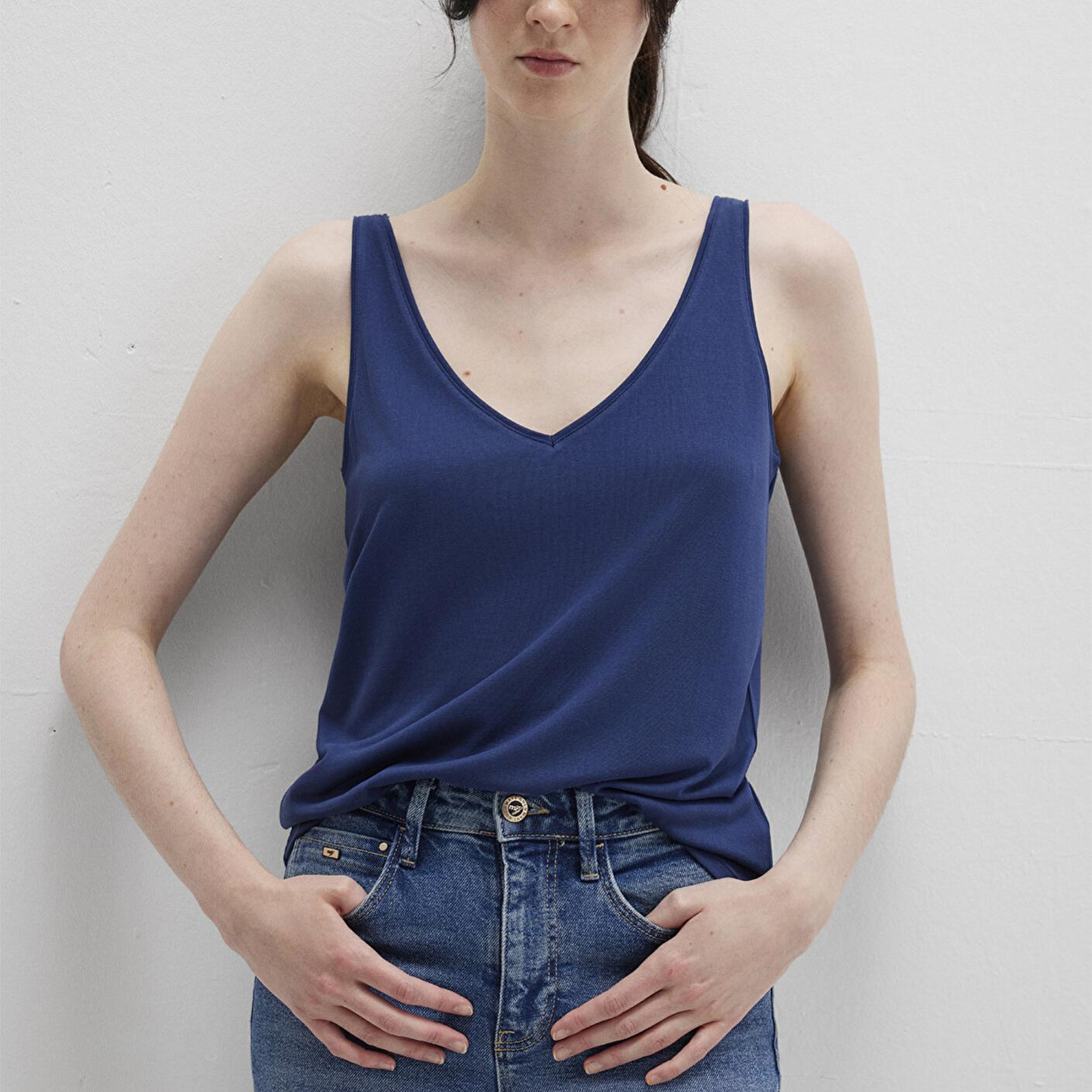 Mavi Dantel Detaylı (TENCEL™) Lacivert Modal  Atlet Slim Fit / Dar Kesim 1613215-70491