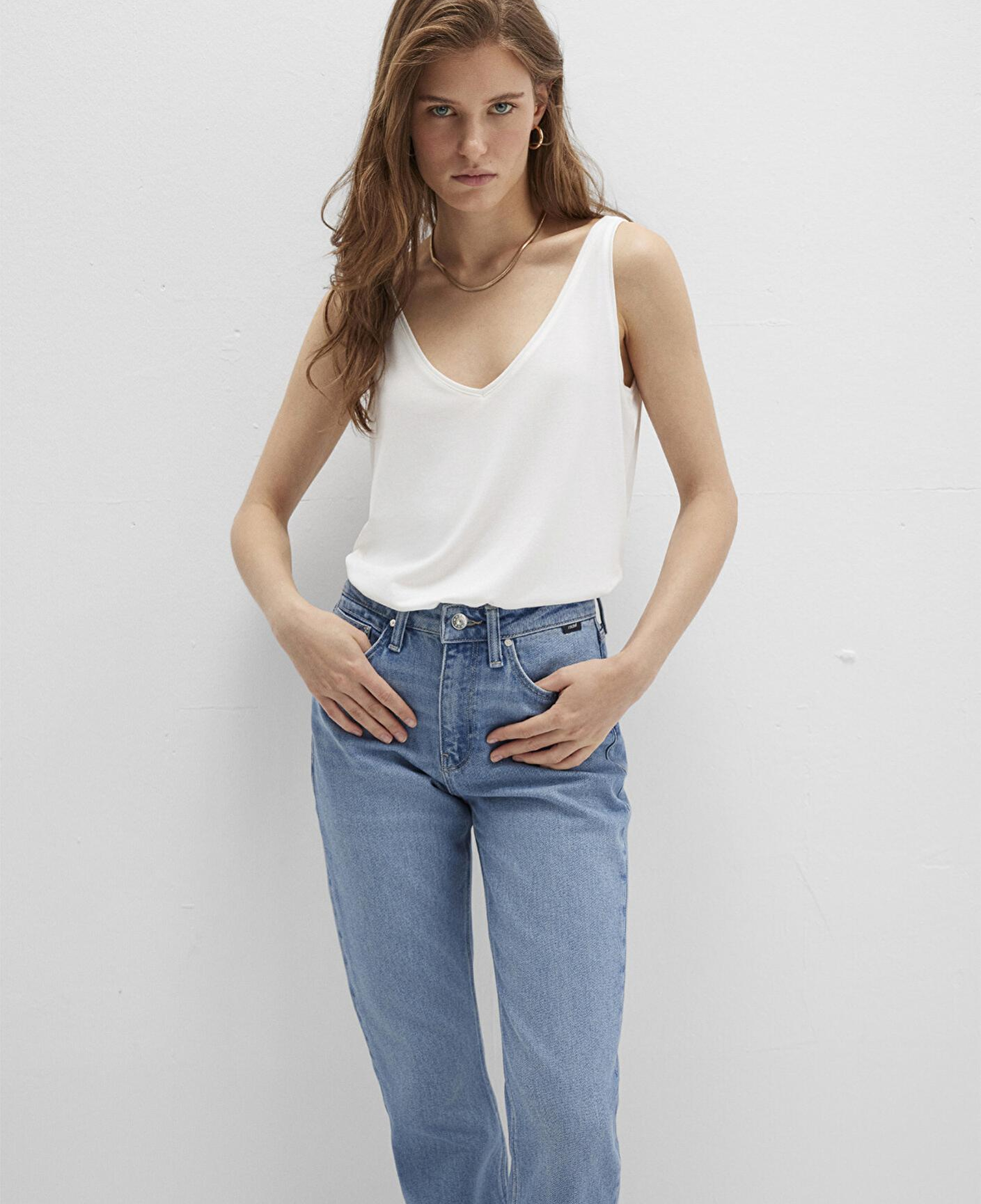 Mavi Dantel Detaylı (TENCEL™) Beyaz Modal Atlet Slim Fit / Dar Kesim 1613215-70057