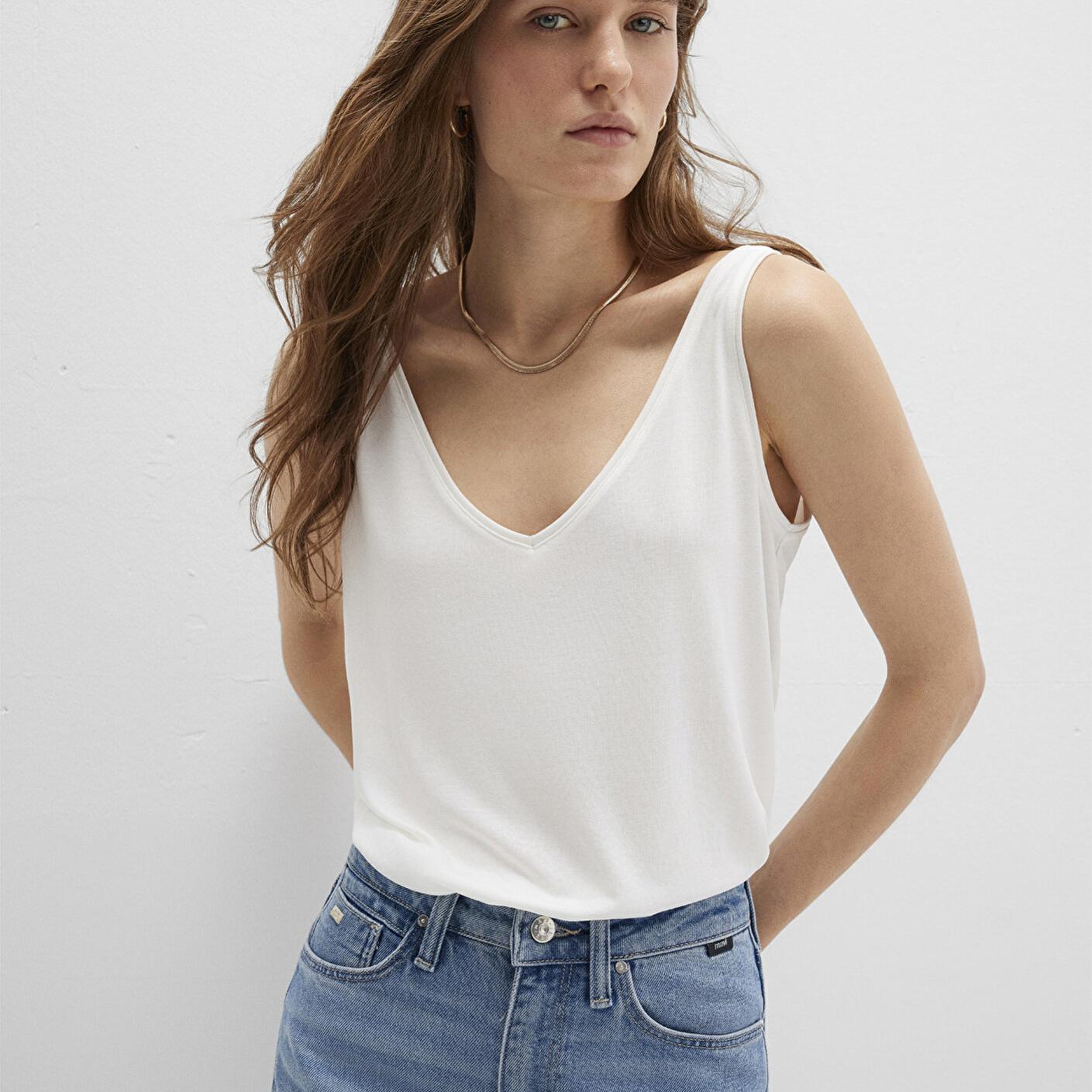 Mavi Dantel Detaylı (TENCEL™) Beyaz Modal Atlet Slim Fit / Dar Kesim 1613215-70057