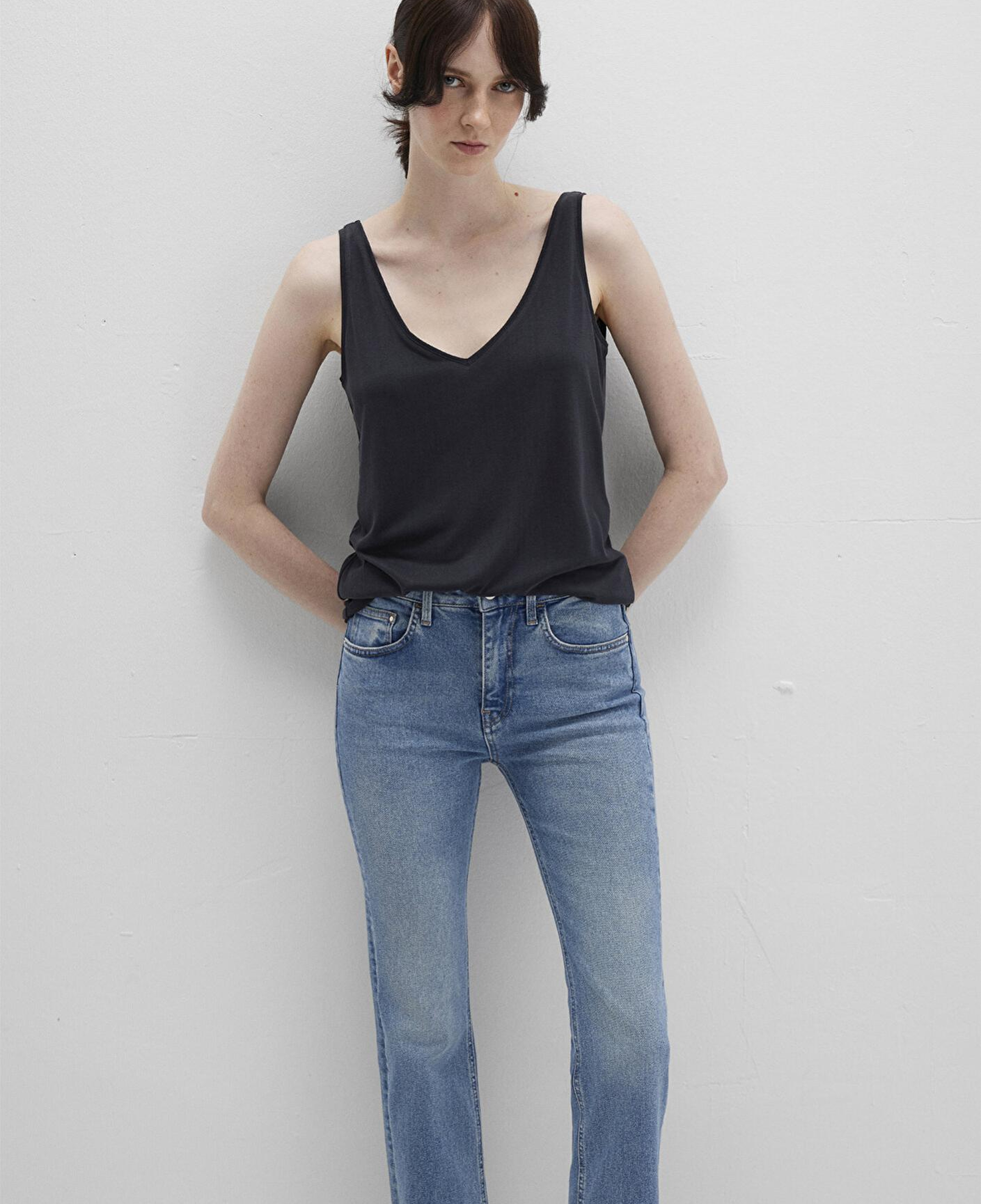 Mavi Dantel Detaylı (TENCEL™) Siyah Modal Atlet Slim Fit / Dar Kesim 1613215-900