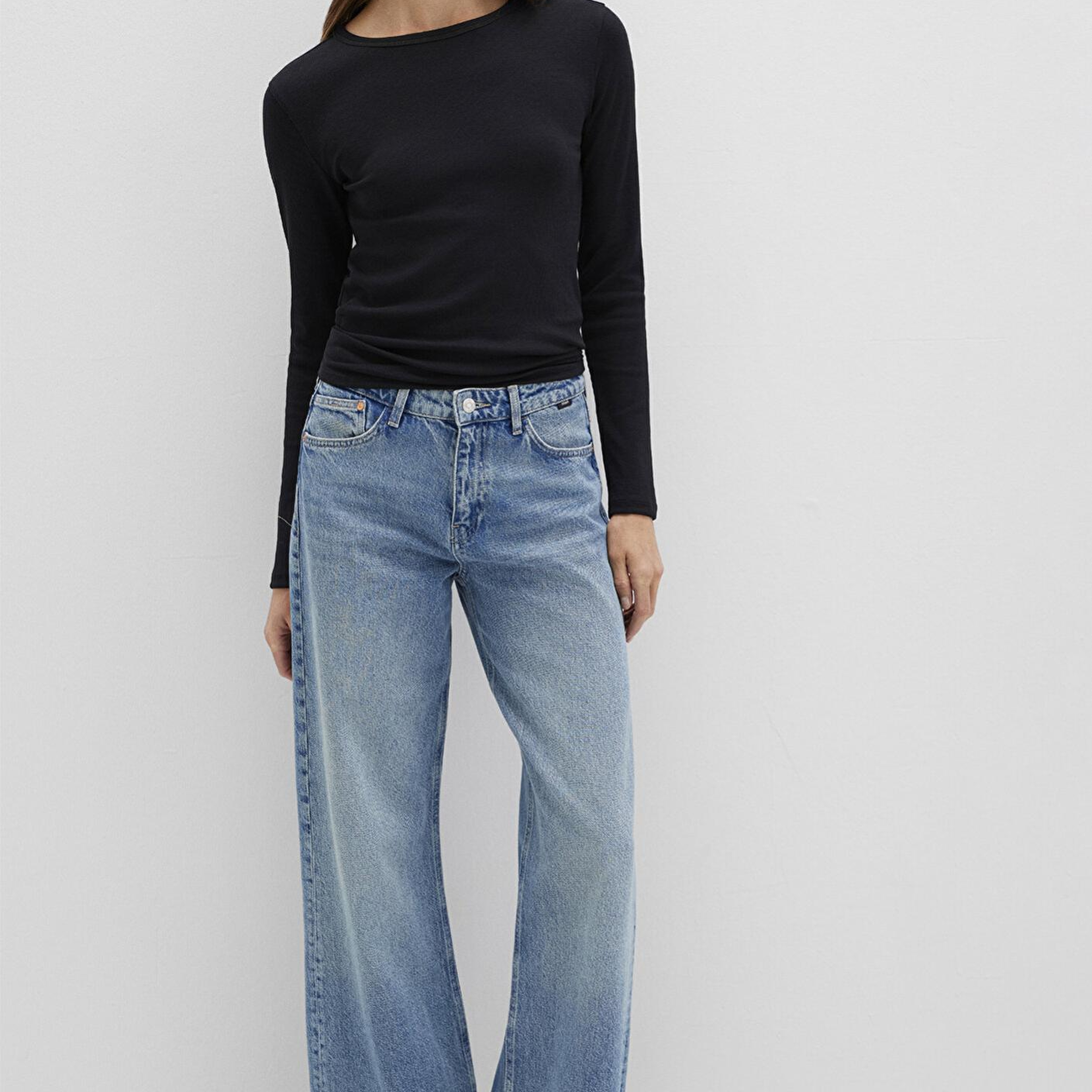 Mavi Uzun Kollu Siyah Basic Tişört Fitted / Vücuda Oturan Kesim 1613040-900