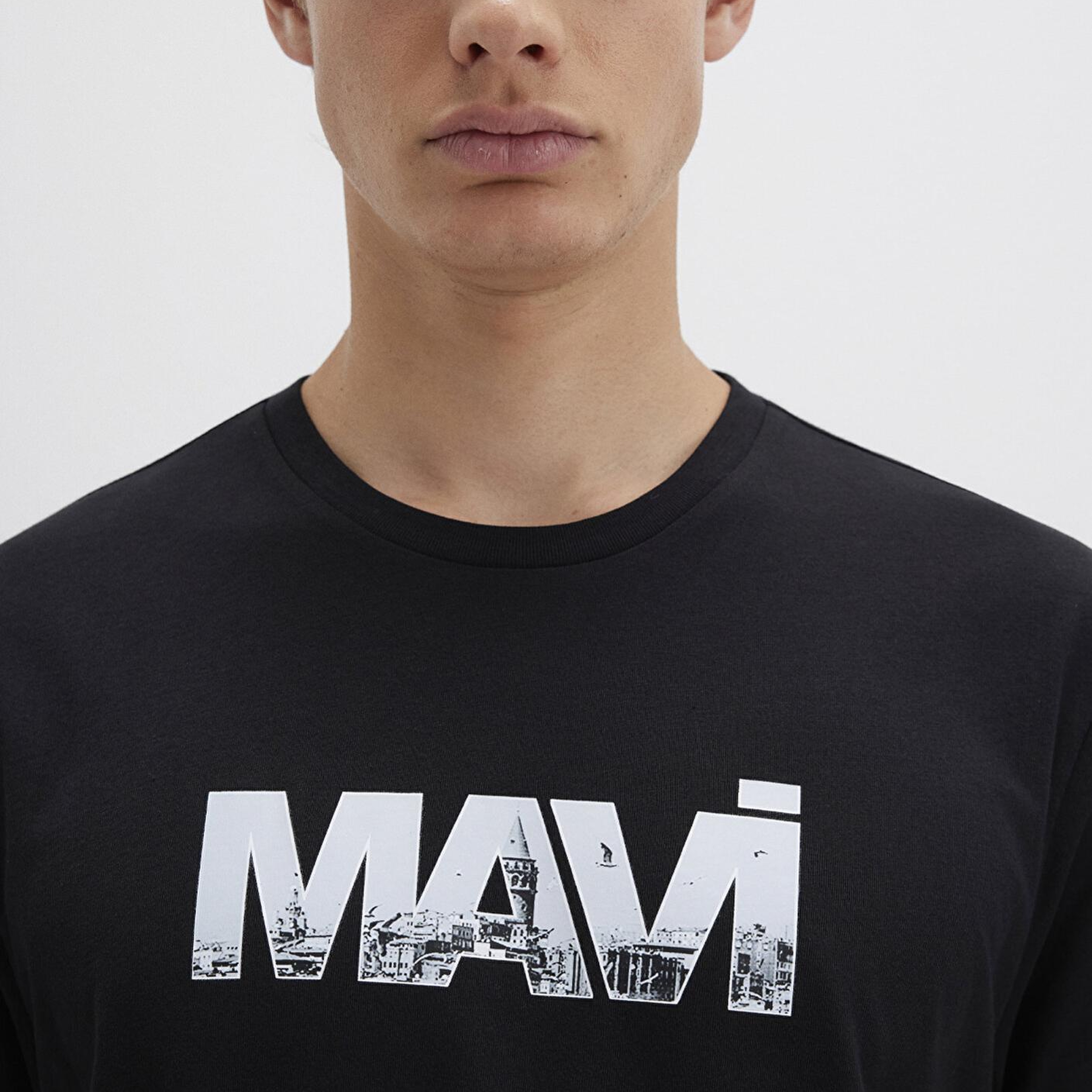 Mavi Mavi Logo Baskılı Siyah Tişört Regular Fit / Normal Kesim 0610948-900