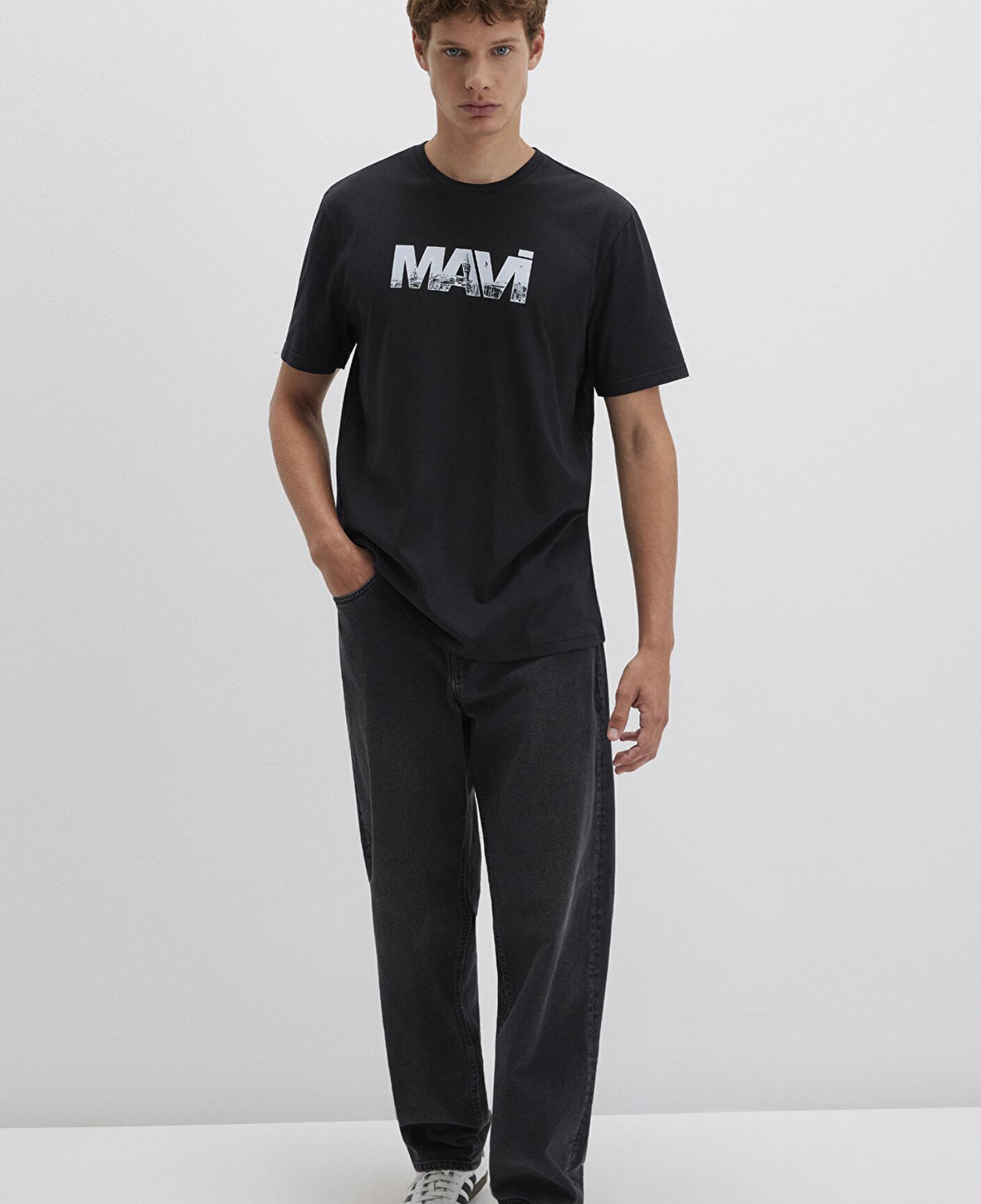 Mavi Mavi Logo Baskılı Siyah Tişört Regular Fit / Normal Kesim 0610948-900