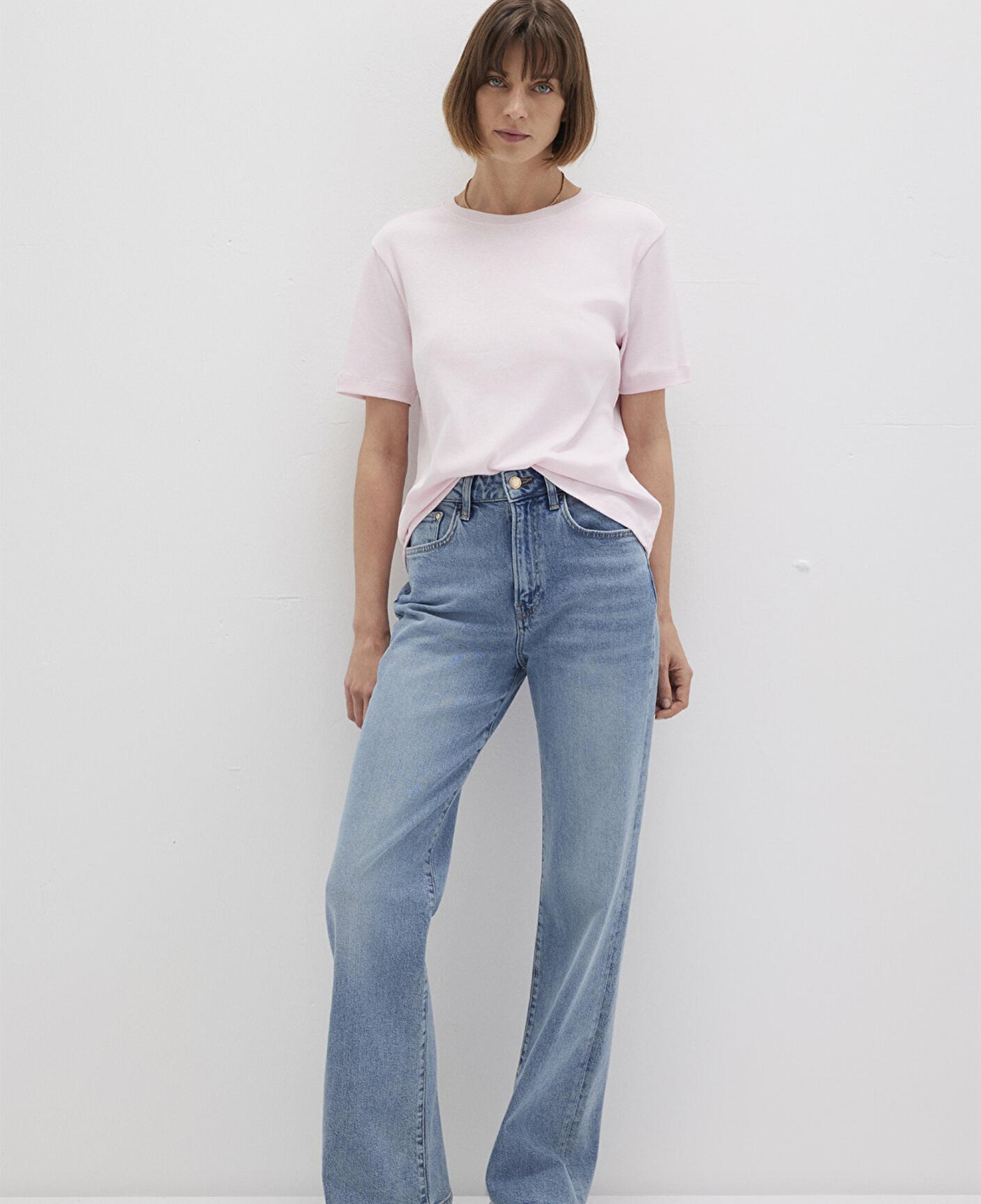 Mavi Pembe Basic Tişört Semi Slim Fit / Yarı Dar Kesim 1612916-89200