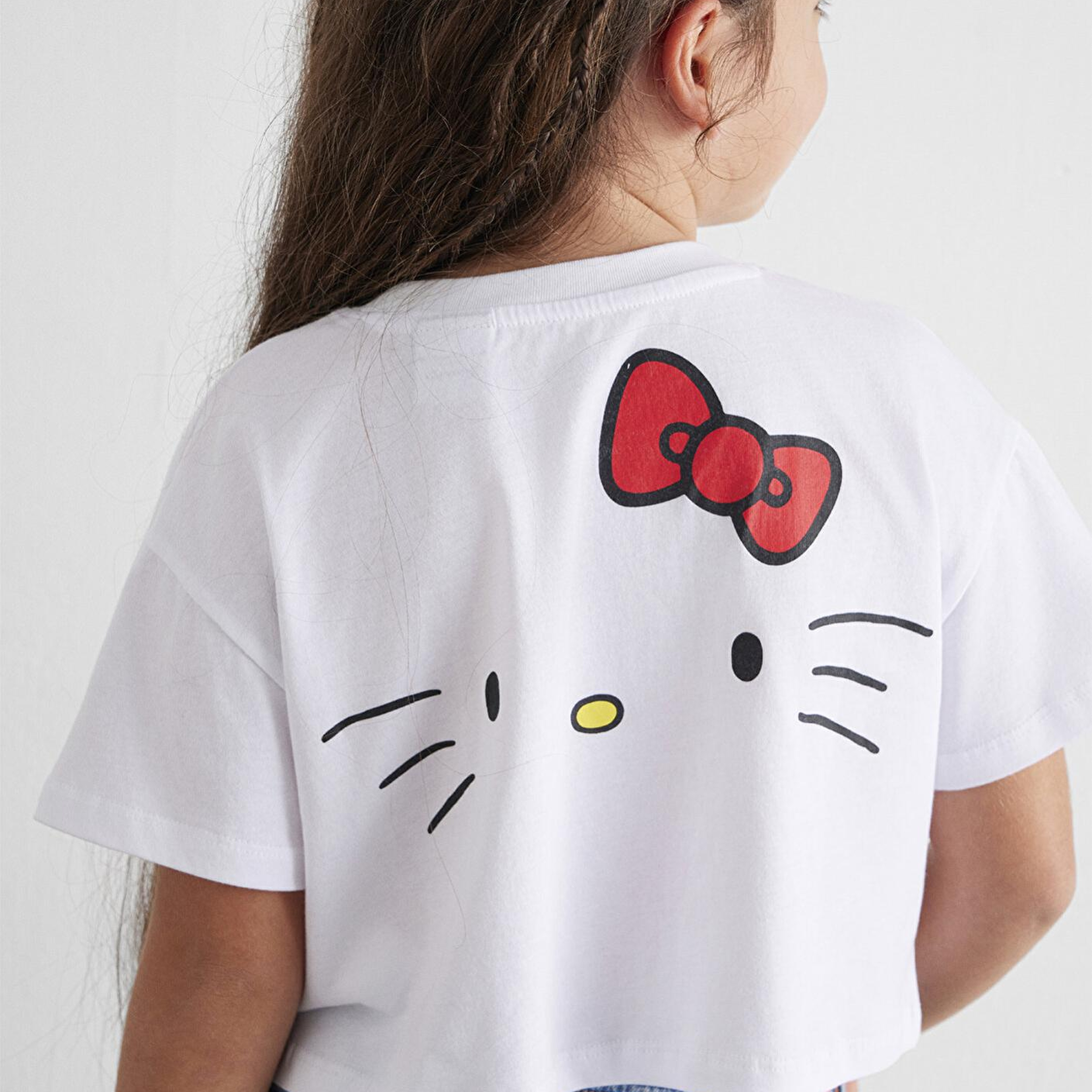 Mavi Hello Kitty Baskılı Beyaz Tişört Loose Fit / Bol Rahat Kesim 7610307-620