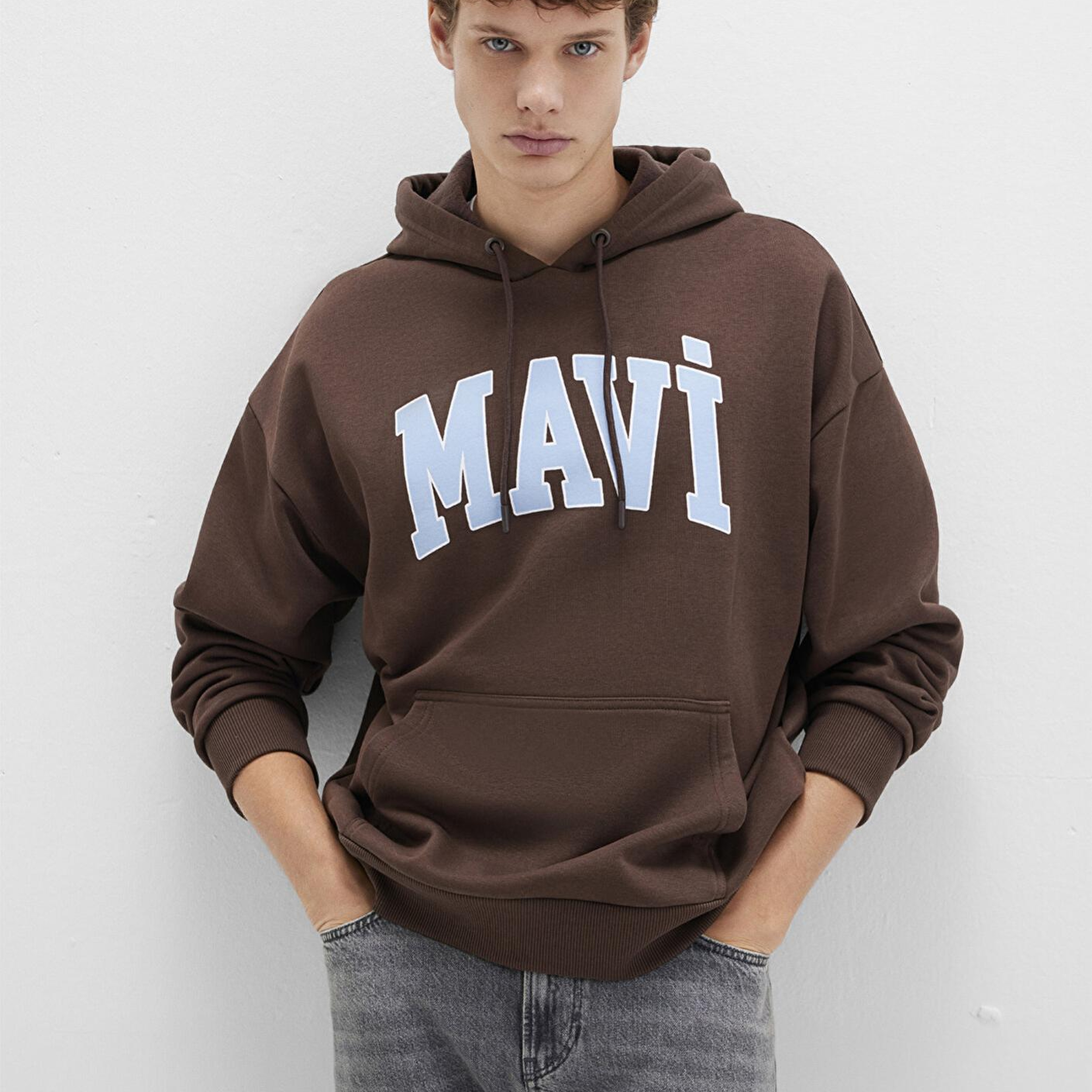 Mavi Mavi Logo Baskılı Kapüşonlu Kahverengi Sweatshirt 067149-88067