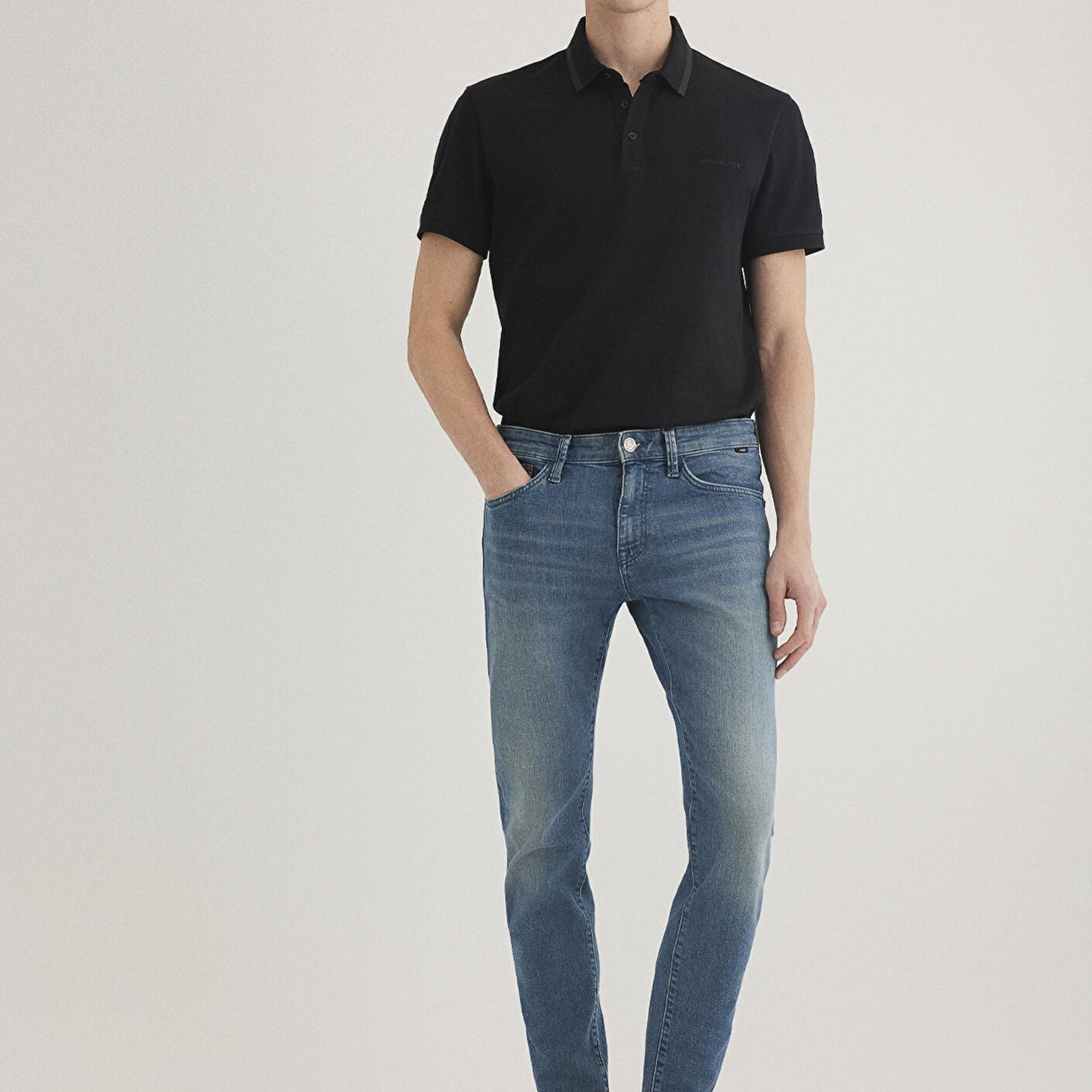 Mavi James Lux Black Gölgeli Puslu Indigo Mavisi Jean Pantolon 0042489352