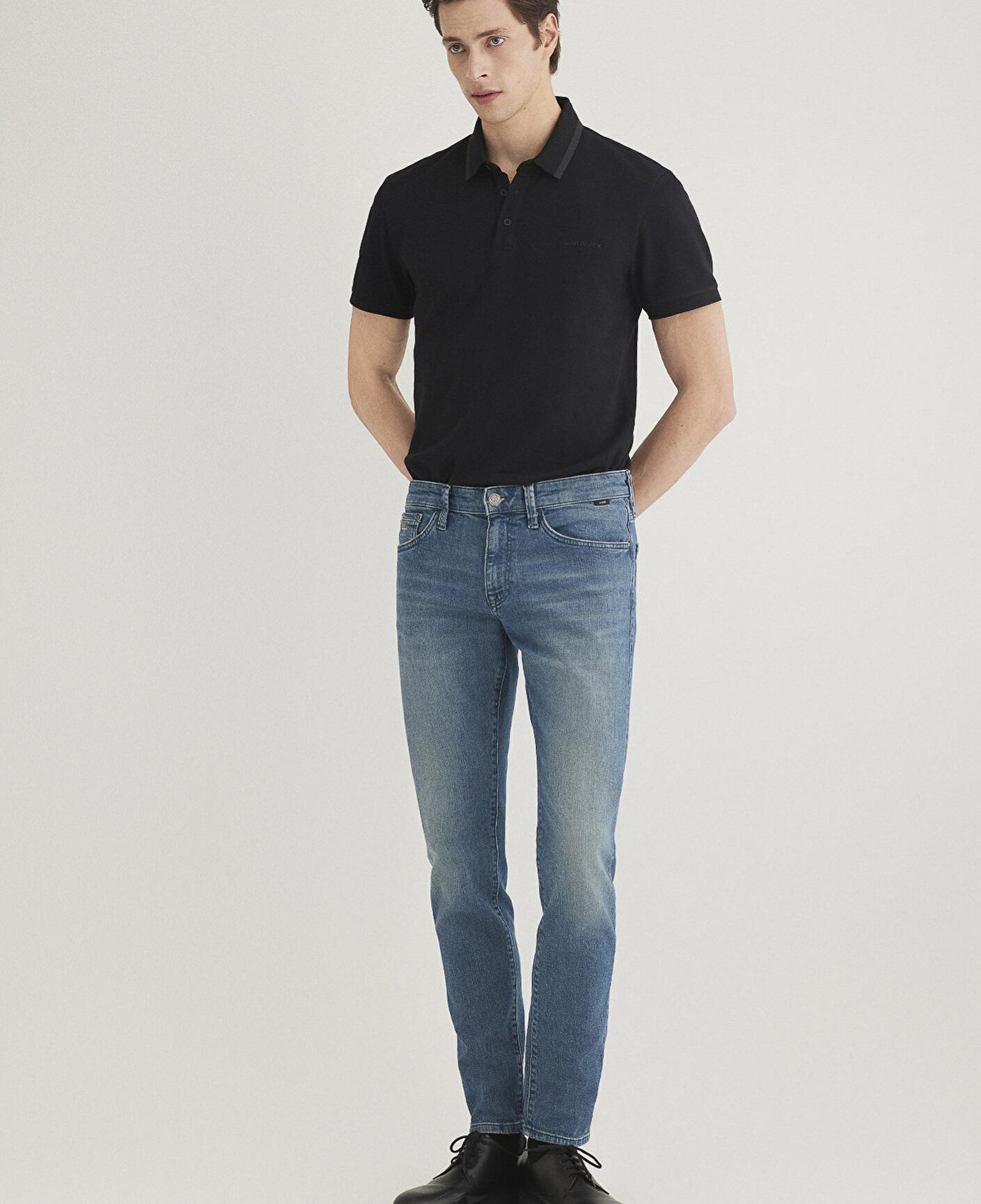 Mavi James Lux Black Gölgeli Puslu Indigo Mavisi Jean Pantolon 0042489352