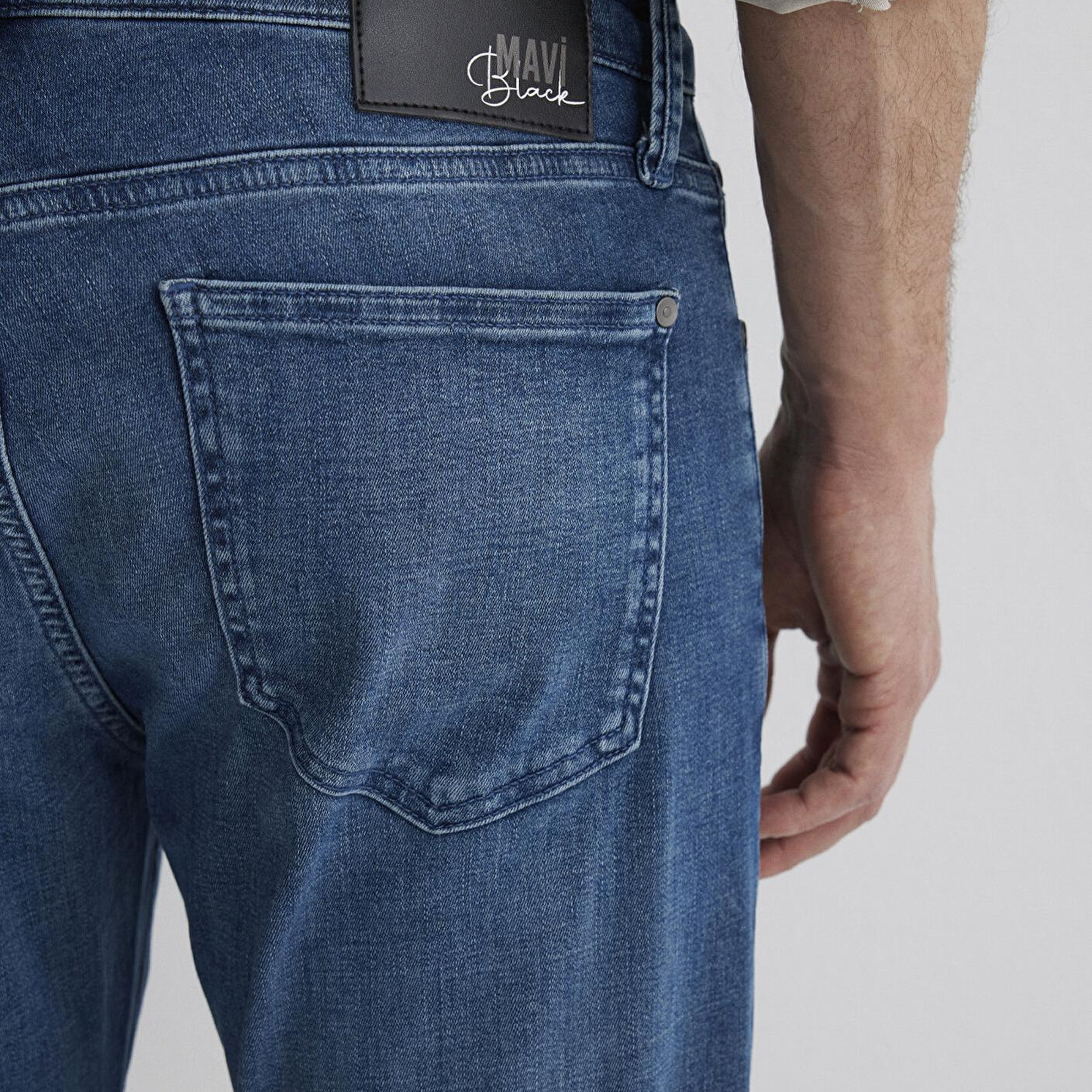 Mavi Jake Lux Black Gölgeli İndigo Mavisi Jean Pantolon 0042289559