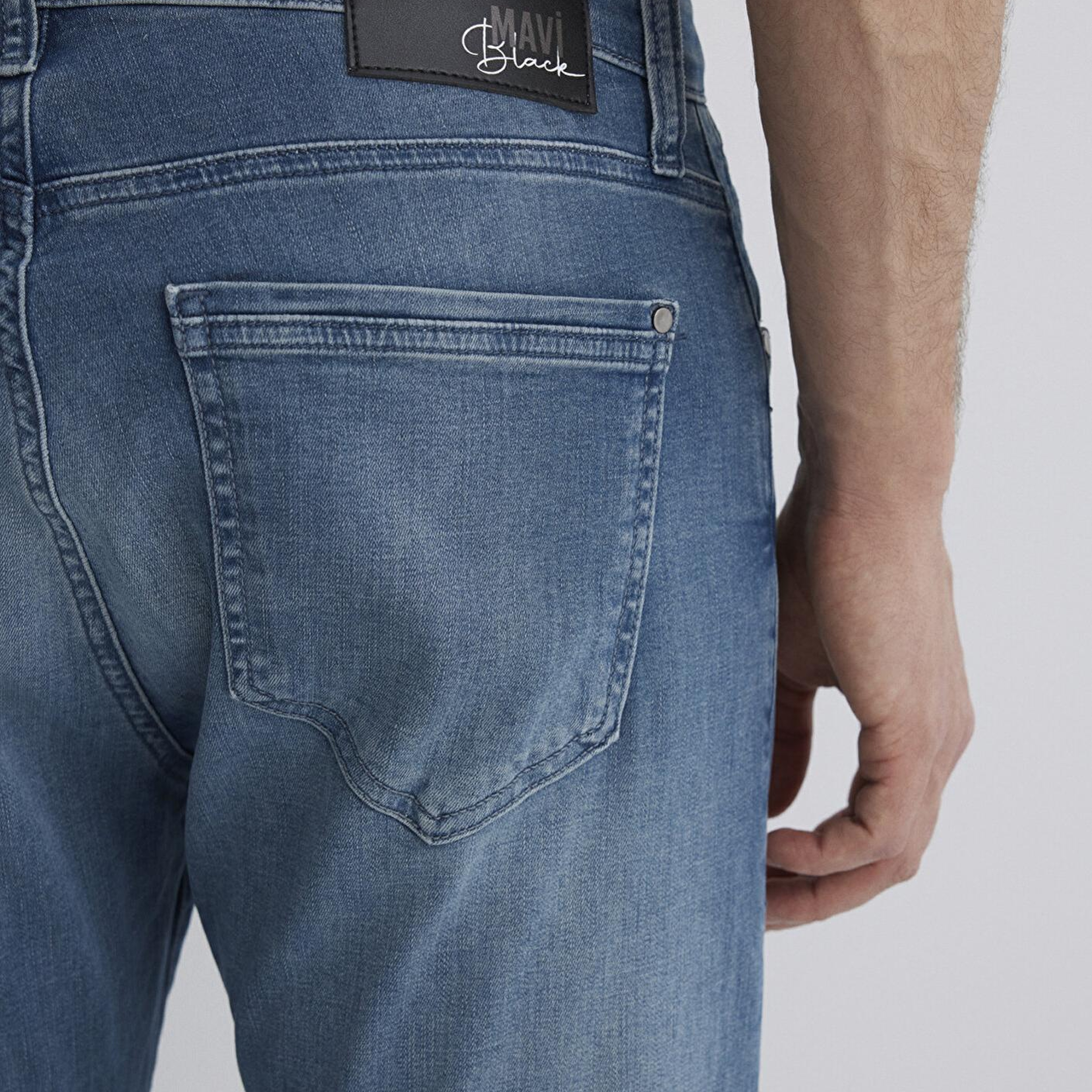 Mavi Marcus Lux Black Puslu İndigo Mavisi Jean Pantolon 0035189560