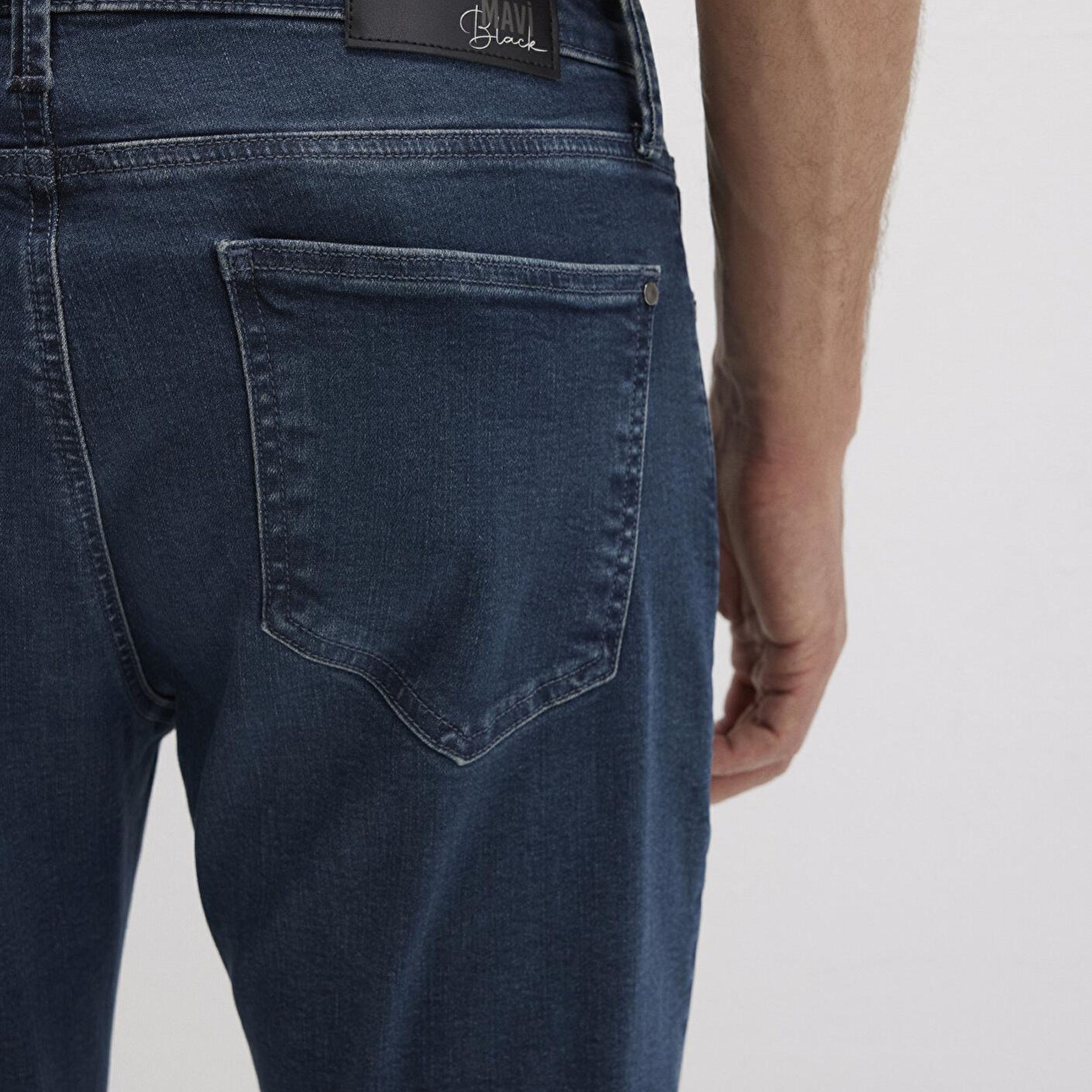 Mavi Marcus Lux Black Puslu Koyu Mavi Jean Pantolon 0035189351