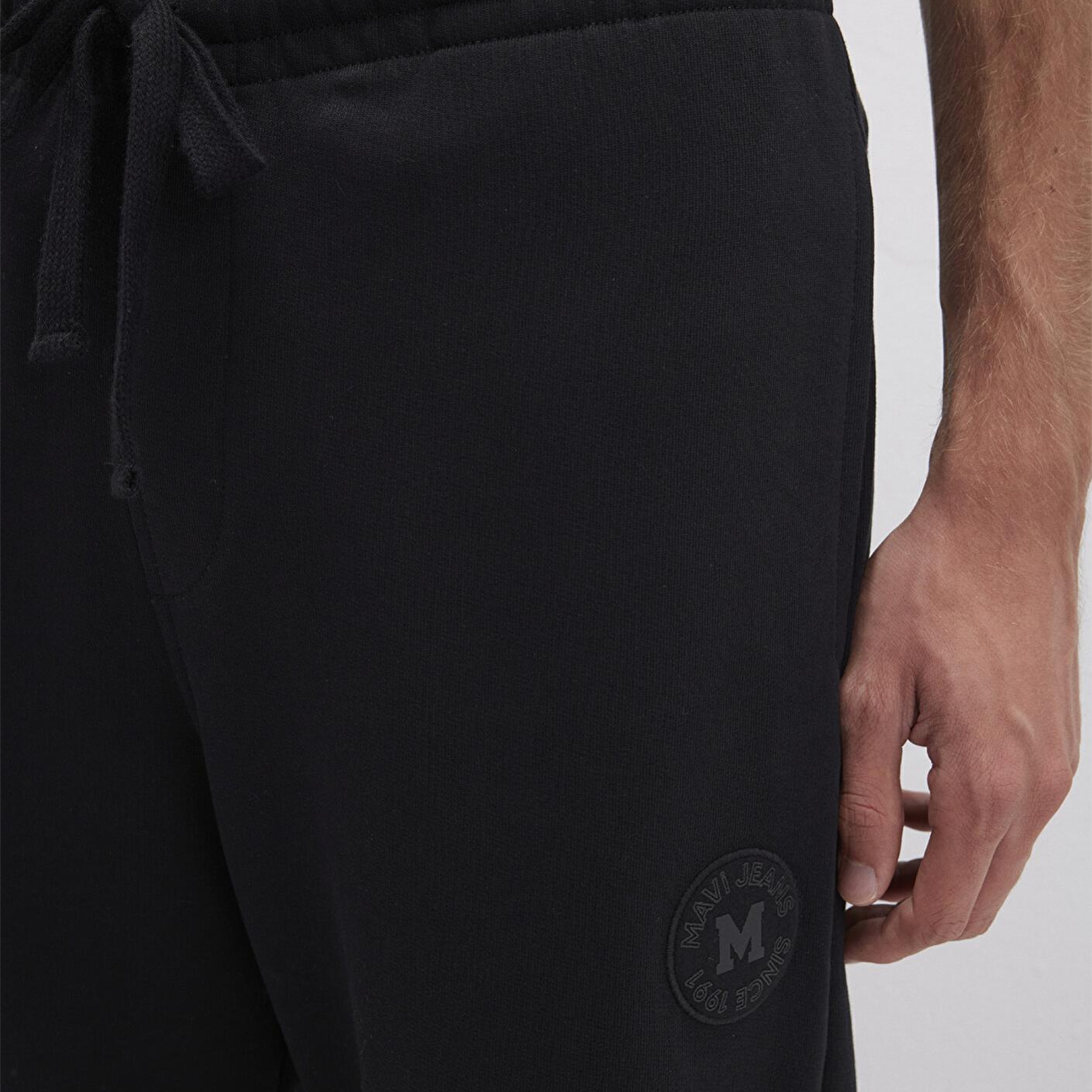 Mavi Mavi Patch Logo Siyah Basic Eşofman Altı 0010409-900