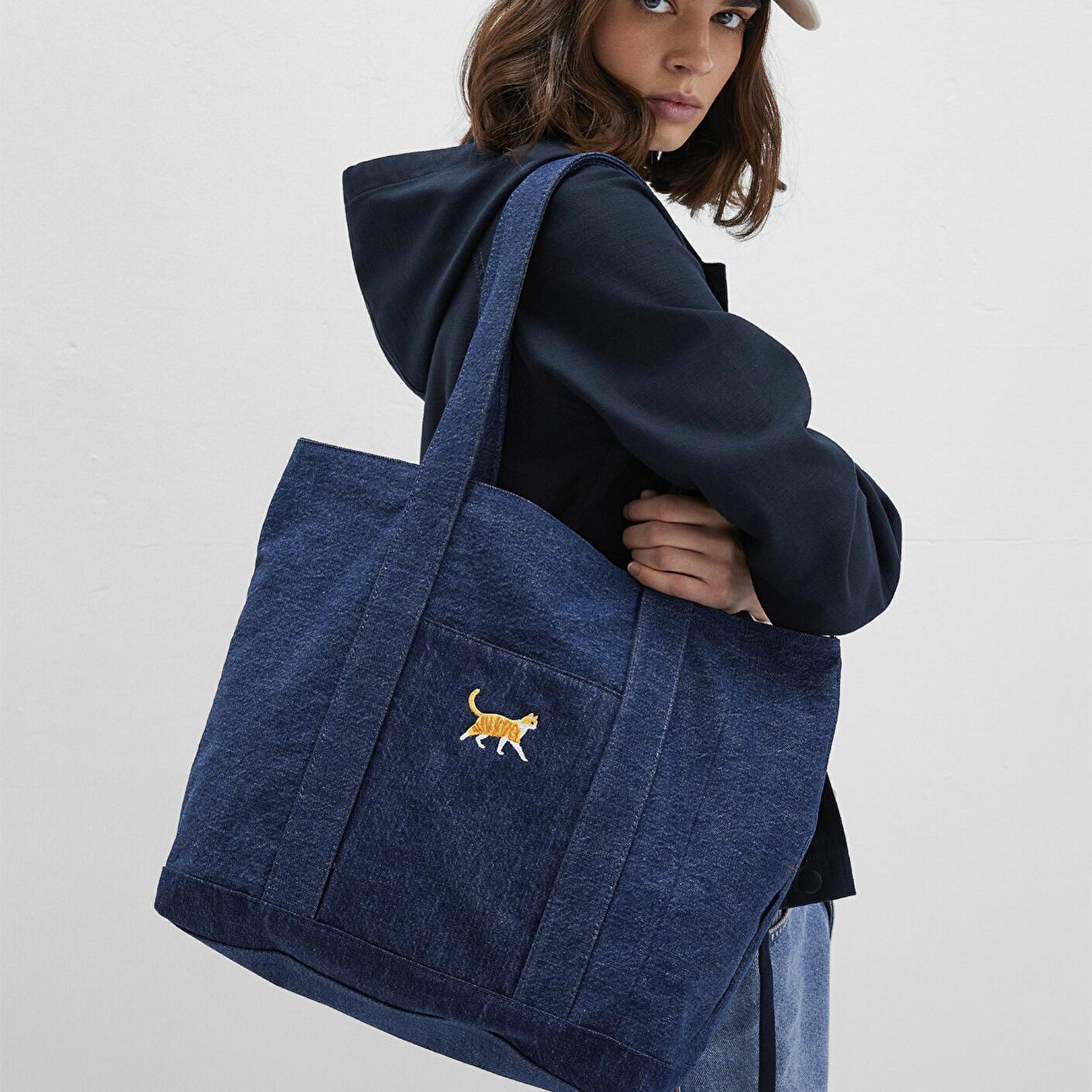 Mavi Kedi Nakışlı Denim Omuz Çantası 1913283-10241