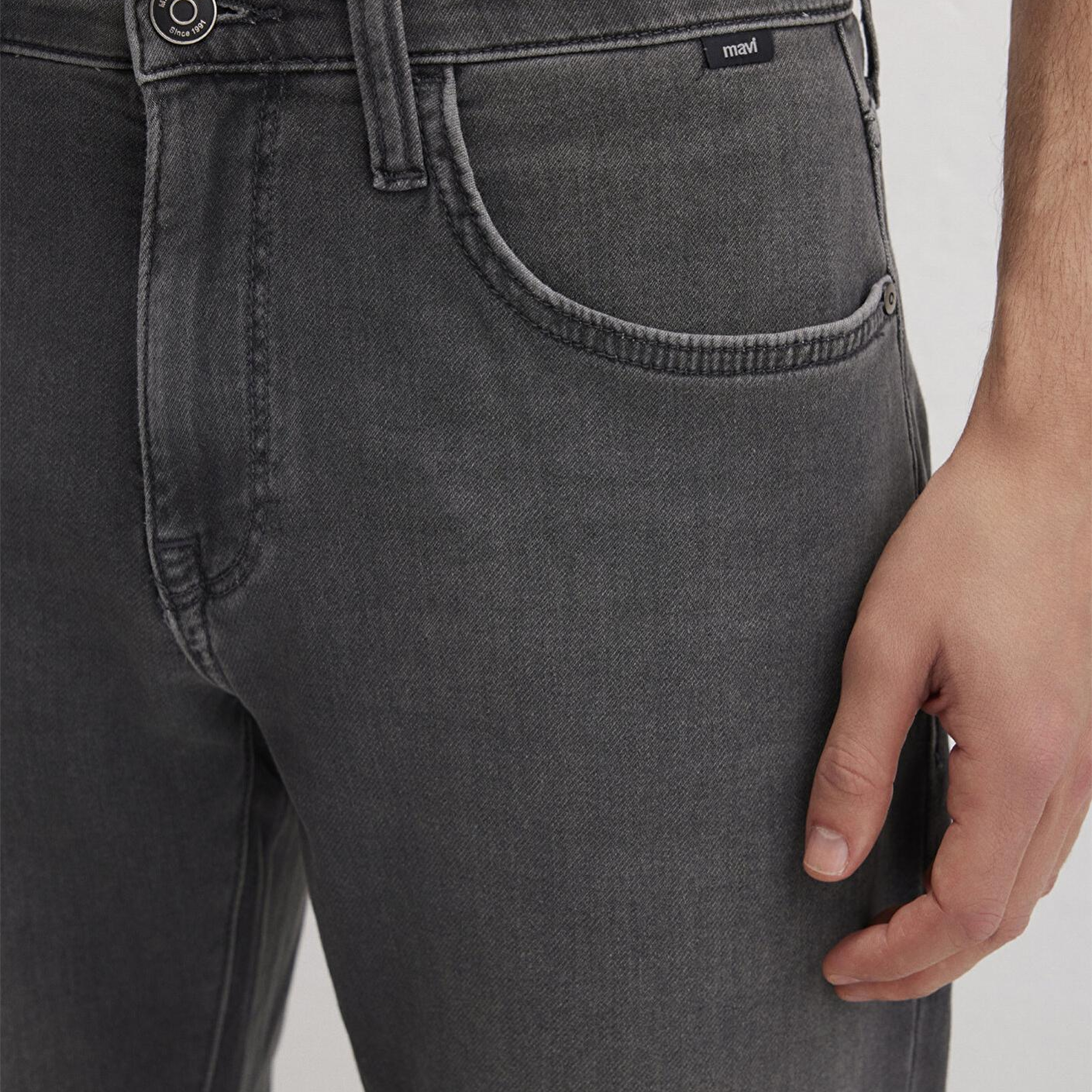 Mavi Marcus Sporty Koyu Gri Smoke Jean Pantolon 0035189134