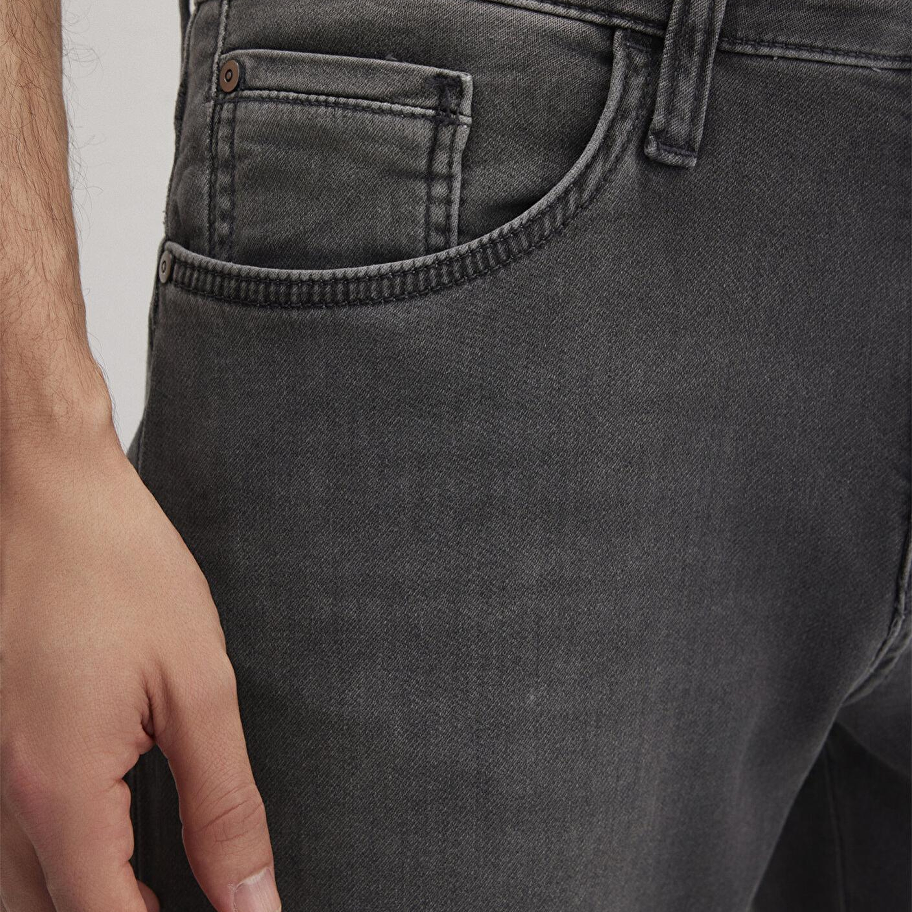 Mavi Marcus Sporty Koyu Gri Smoke Jean Pantolon 0035189134