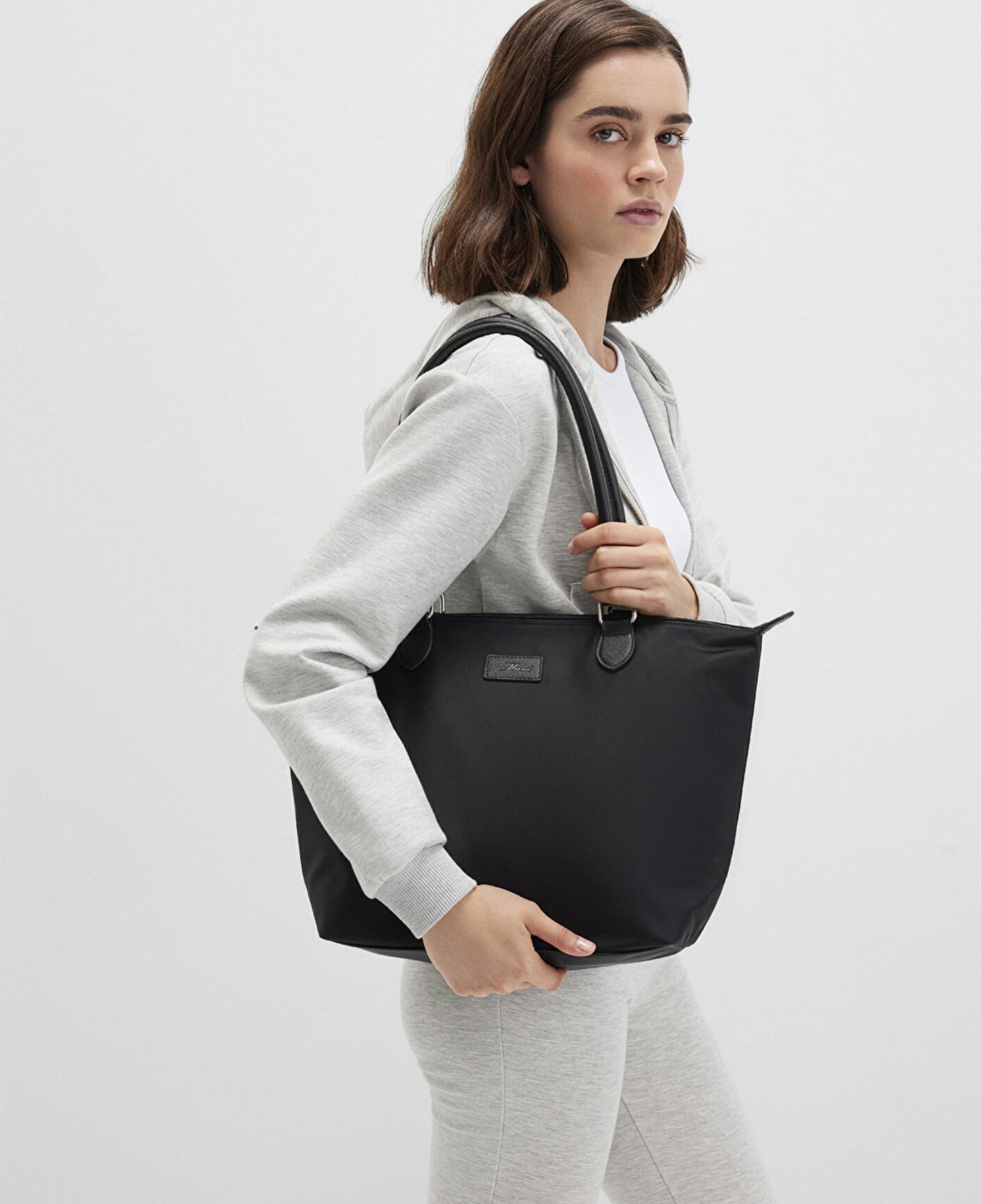 Mavi Siyah Omuz Çantası 1913019-900