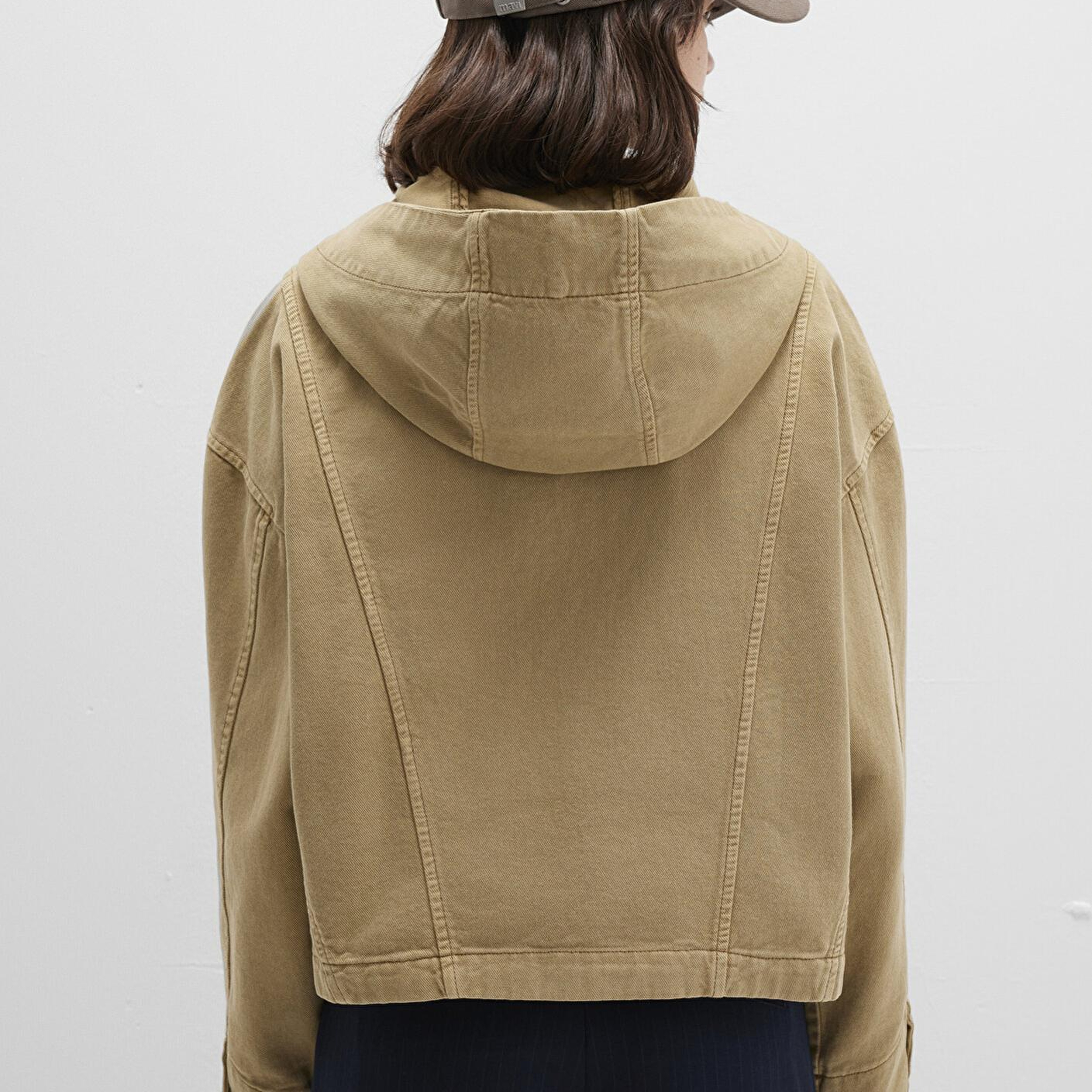 Mavi Cep Detaylı Bej Ceket Oversize / Geniş Kesim 1110605-70204