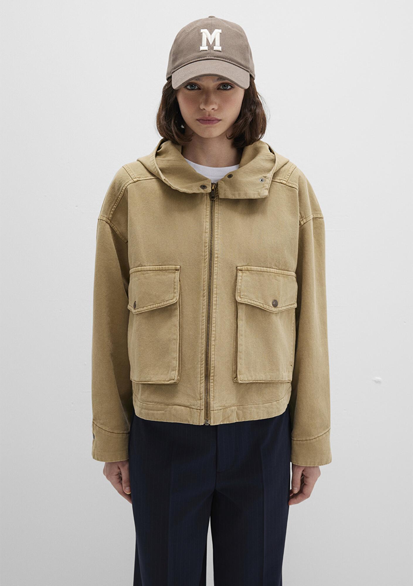 Mavi Cep Detaylı Bej Ceket Oversize / Geniş Kesim 1110605-70204