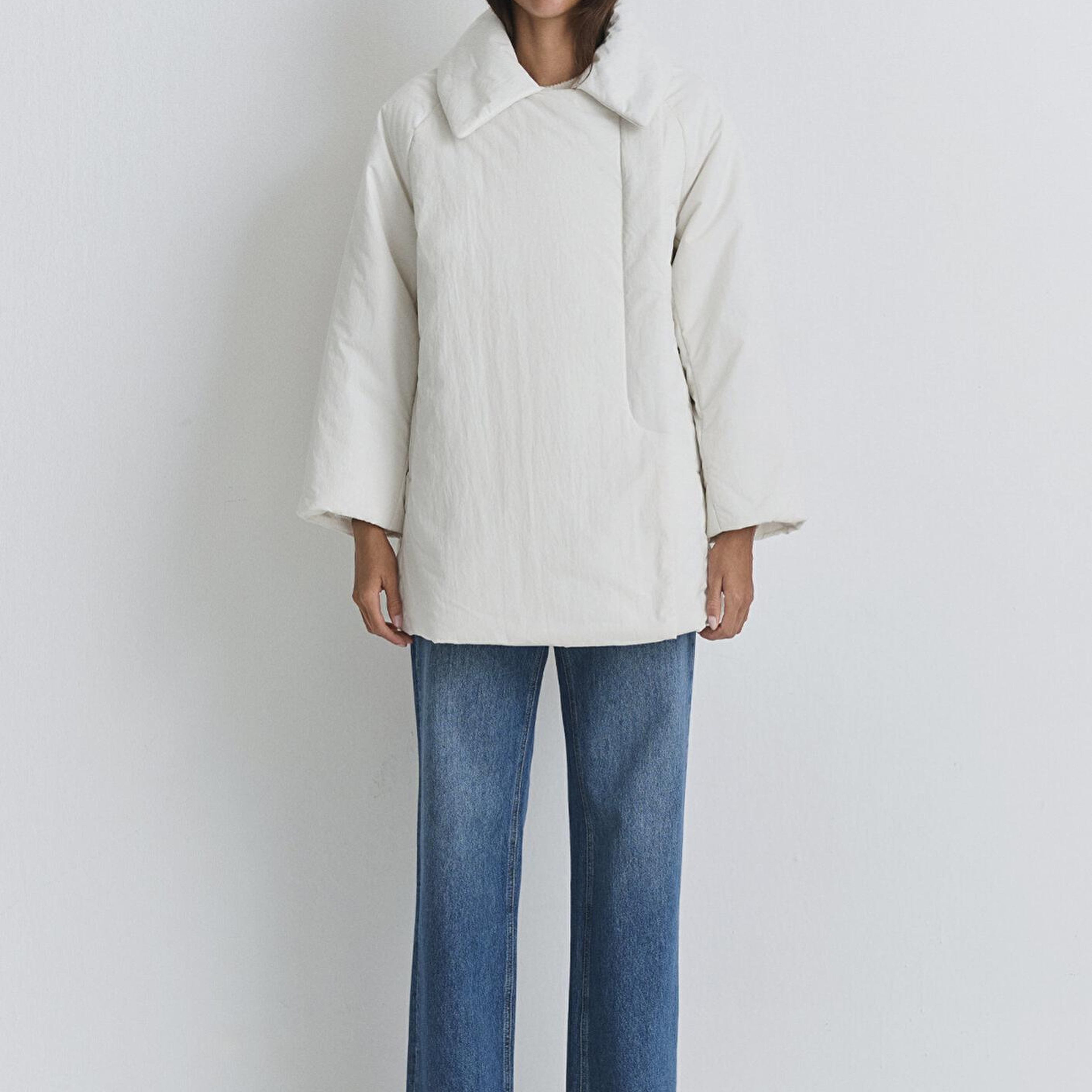 Mavi Yaka Detaylı Ekru Şişme Parka Regular Fit / Normal Kesim 1110535-70052