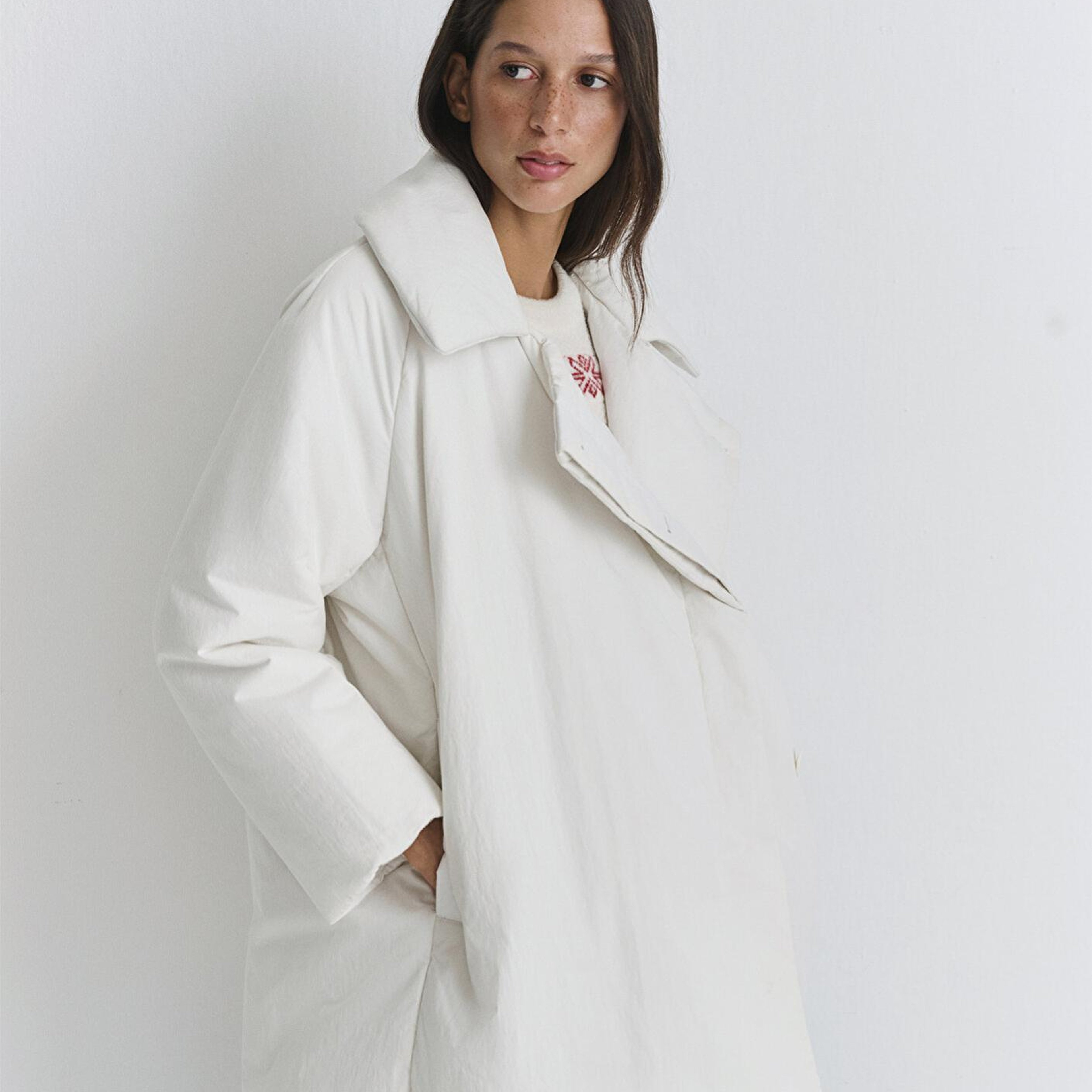 Mavi Yaka Detaylı Ekru Şişme Parka Regular Fit / Normal Kesim 1110535-70052